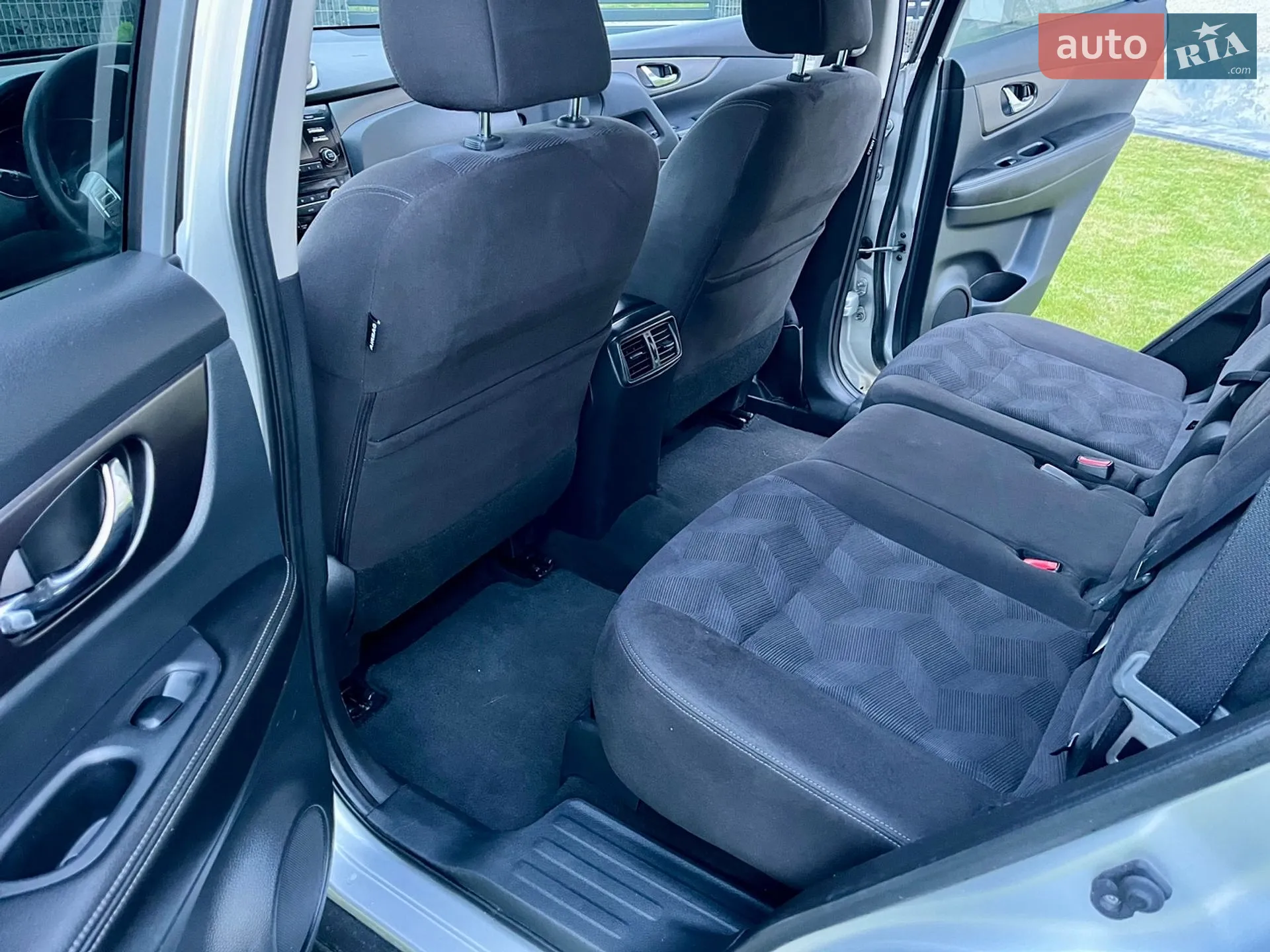 2015 Nissan Rogue - мініатюра 15