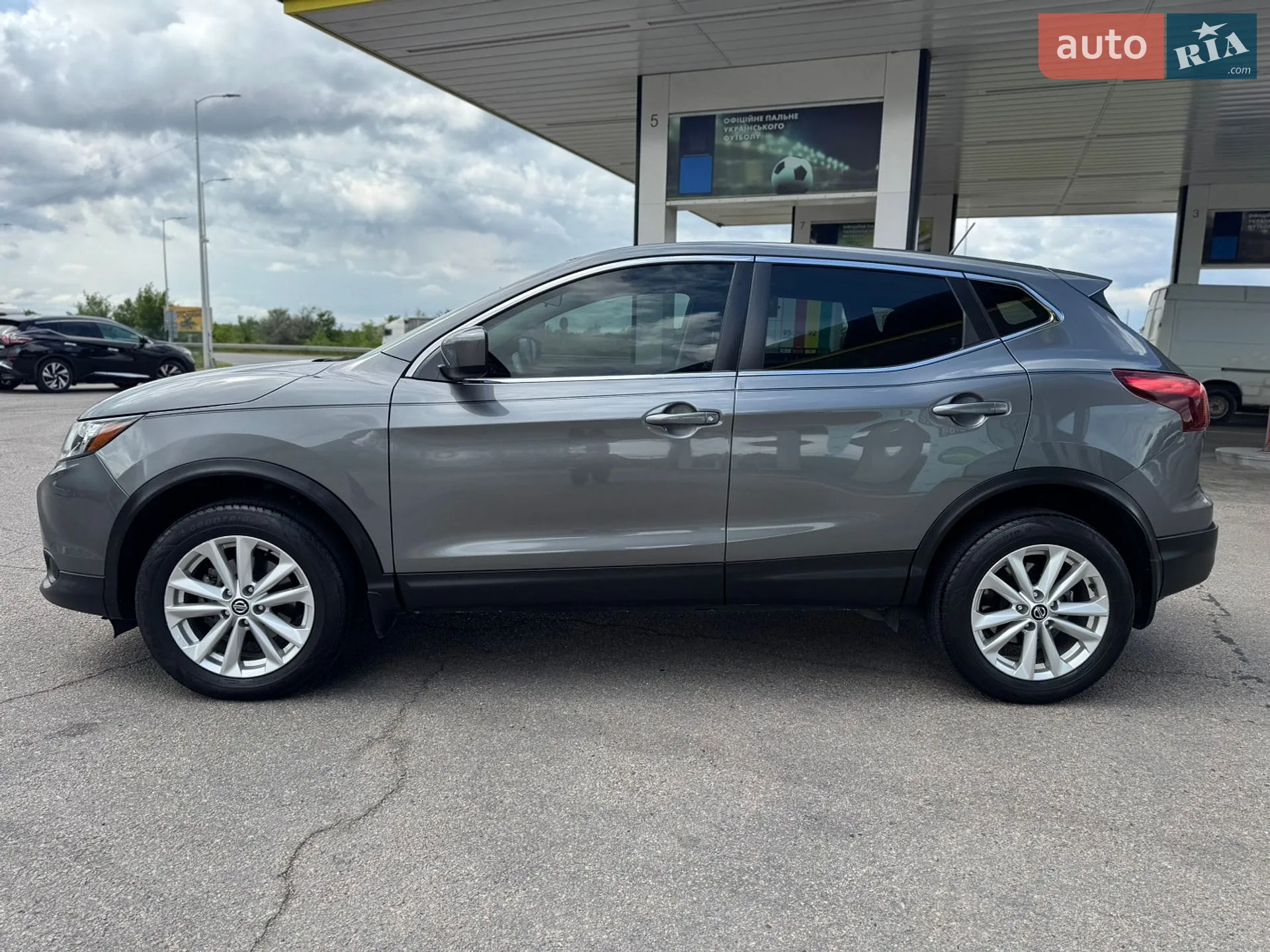 2019 Nissan Rogue - мініатюра 10