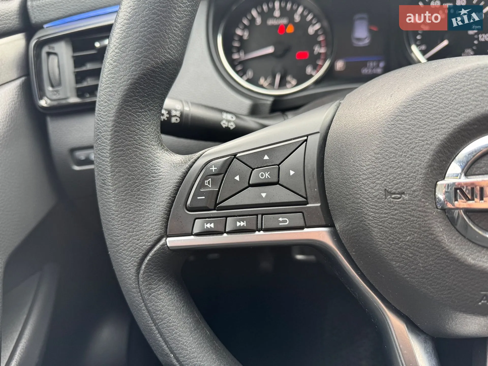 2019 Nissan Rogue - мініатюра 25