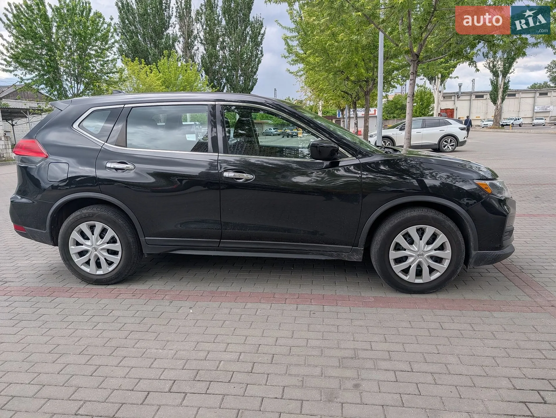 2017 Nissan Rogue - мініатюра 5