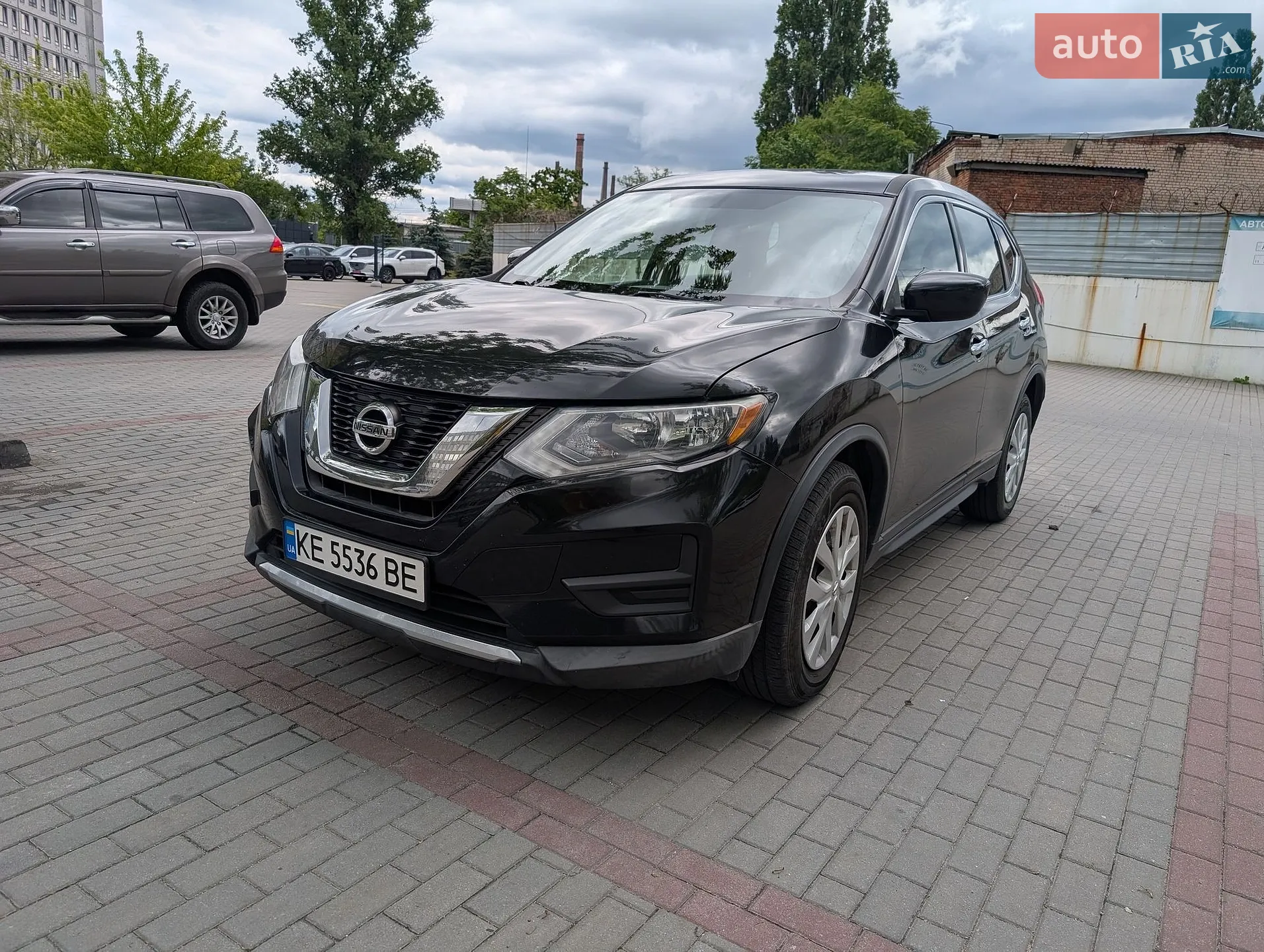 2017 Nissan Rogue - мініатюра 2