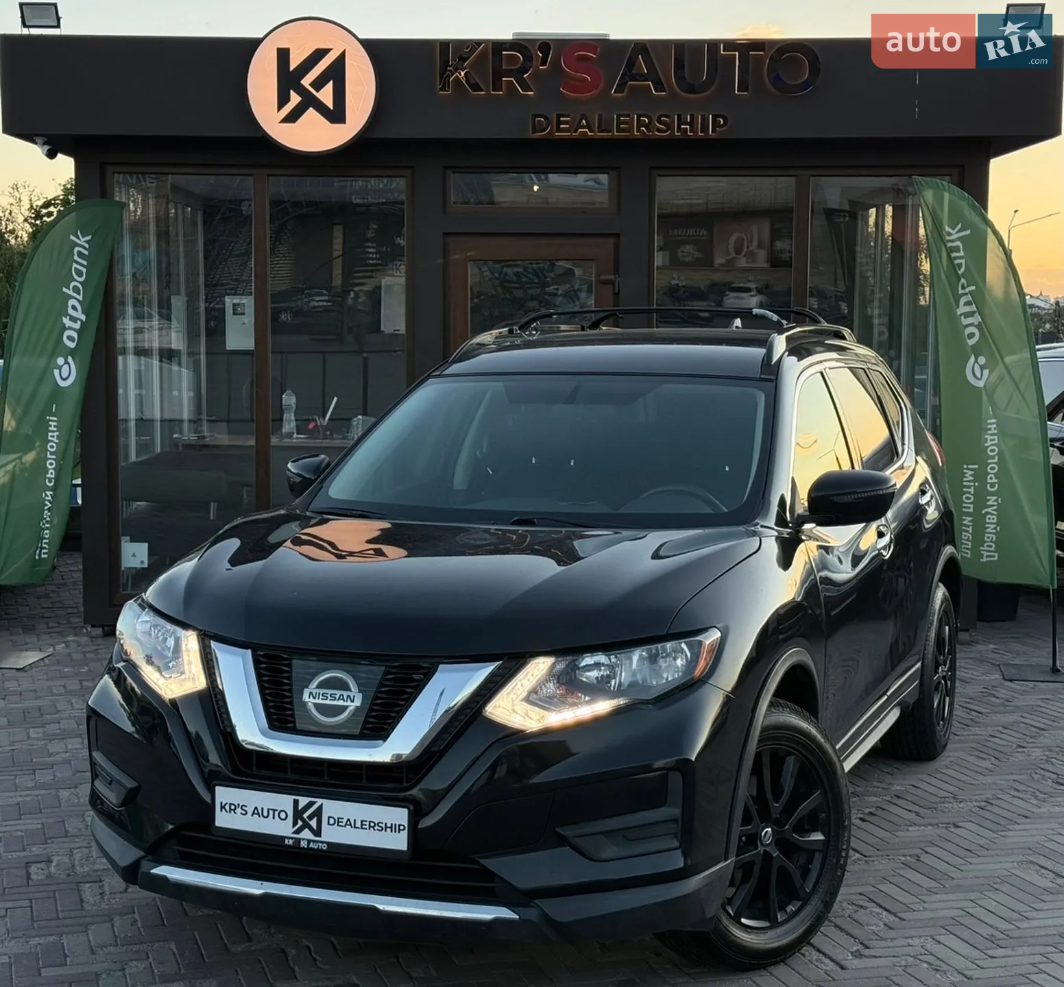 2017 Nissan Rogue - фото 1