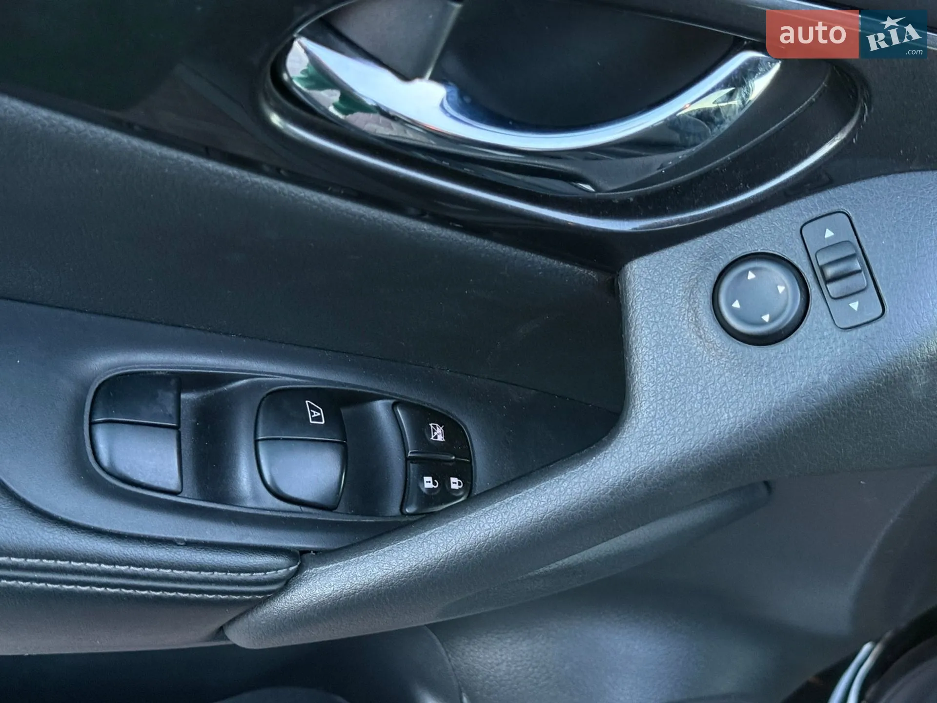 2017 Nissan Rogue - мініатюра 6