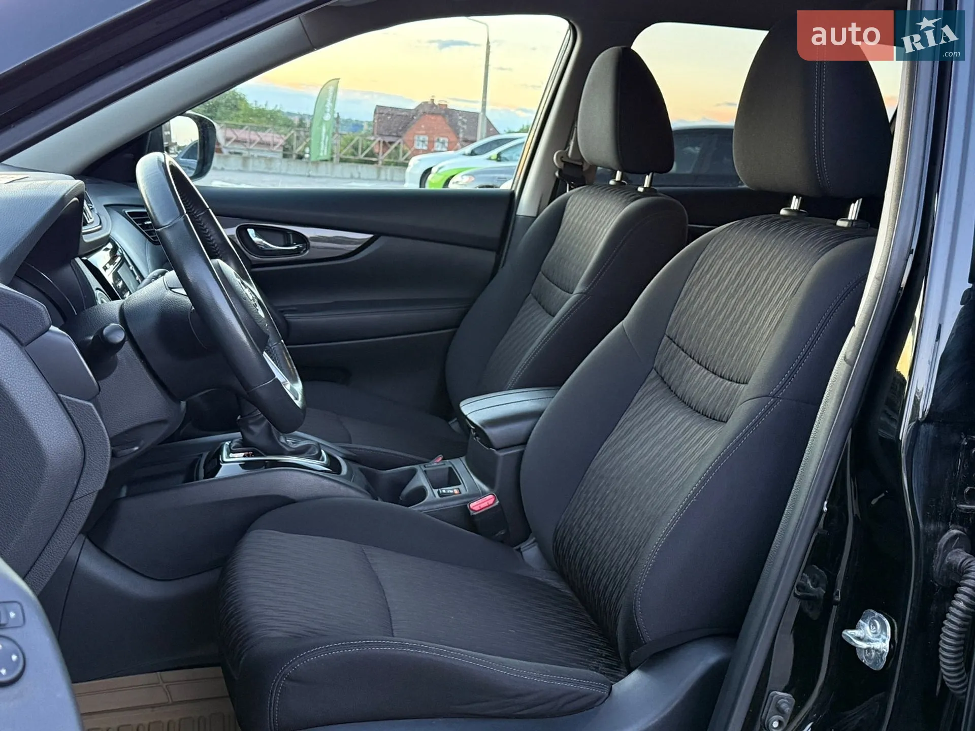 2017 Nissan Rogue - мініатюра 8