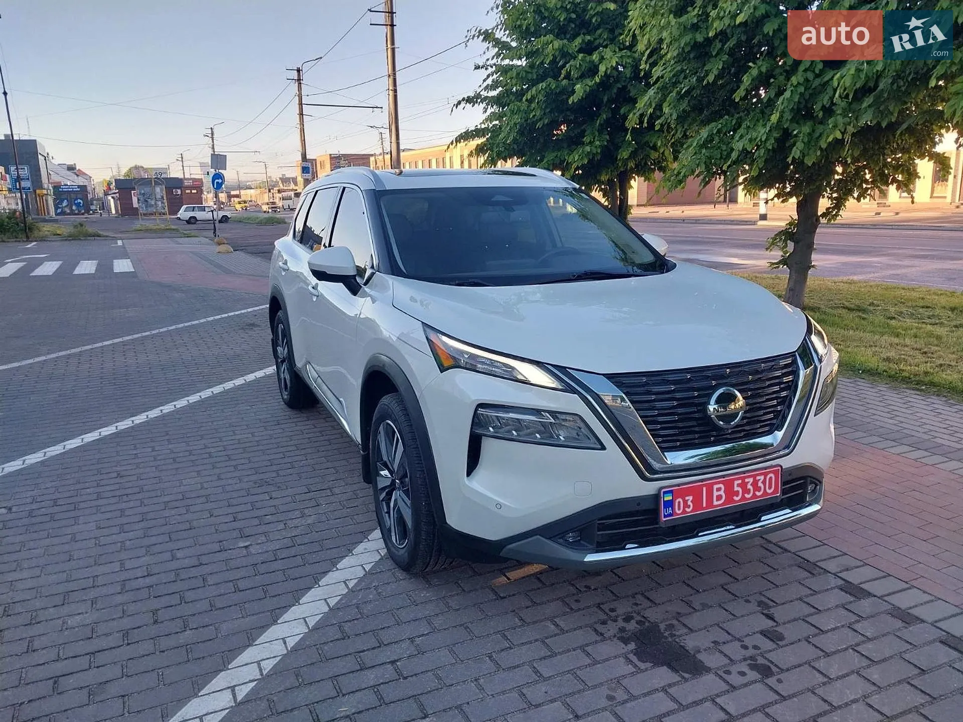 2021 Nissan Rogue - мініатюра 2