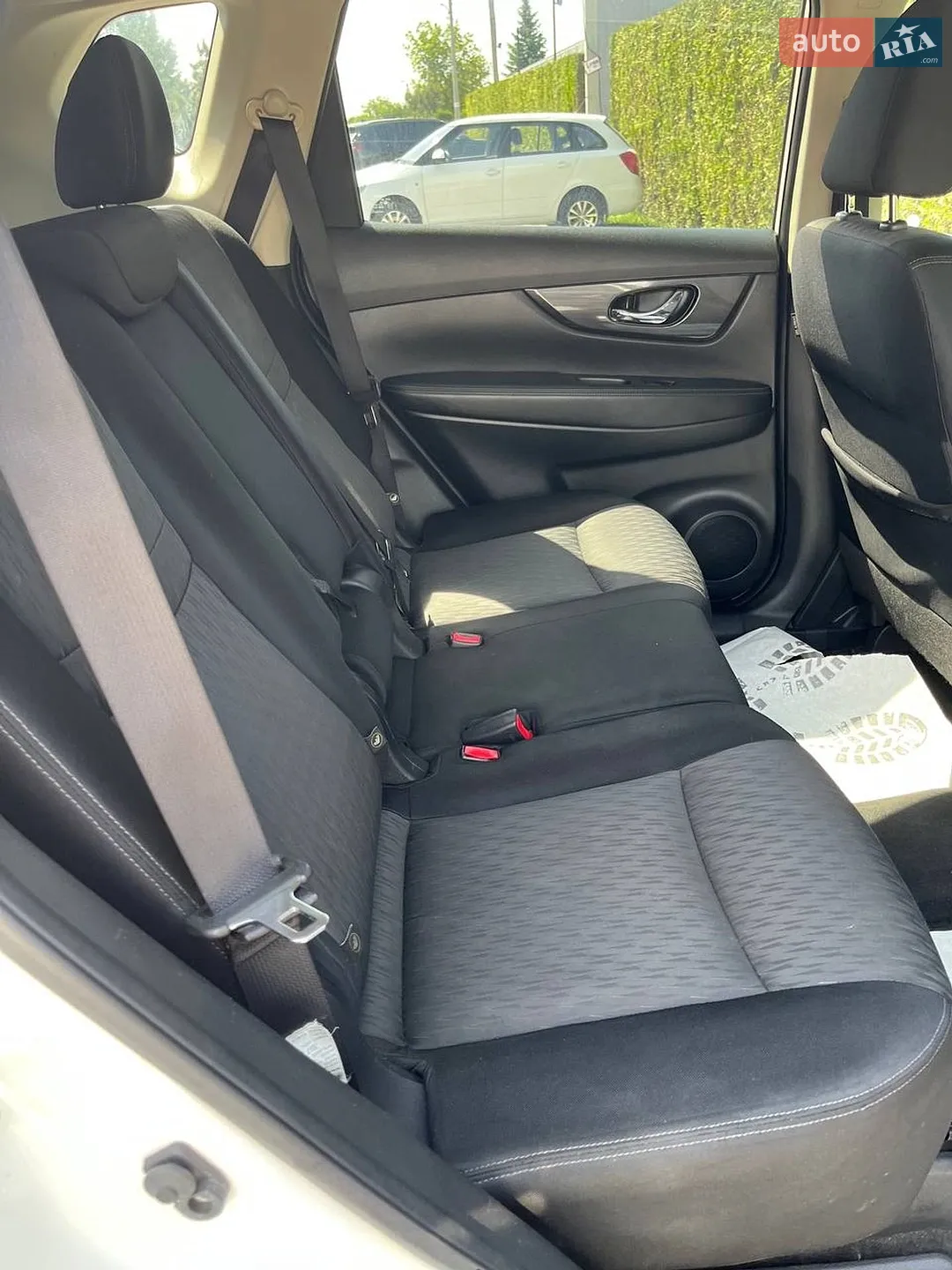 2017 Nissan Rogue - мініатюра 14