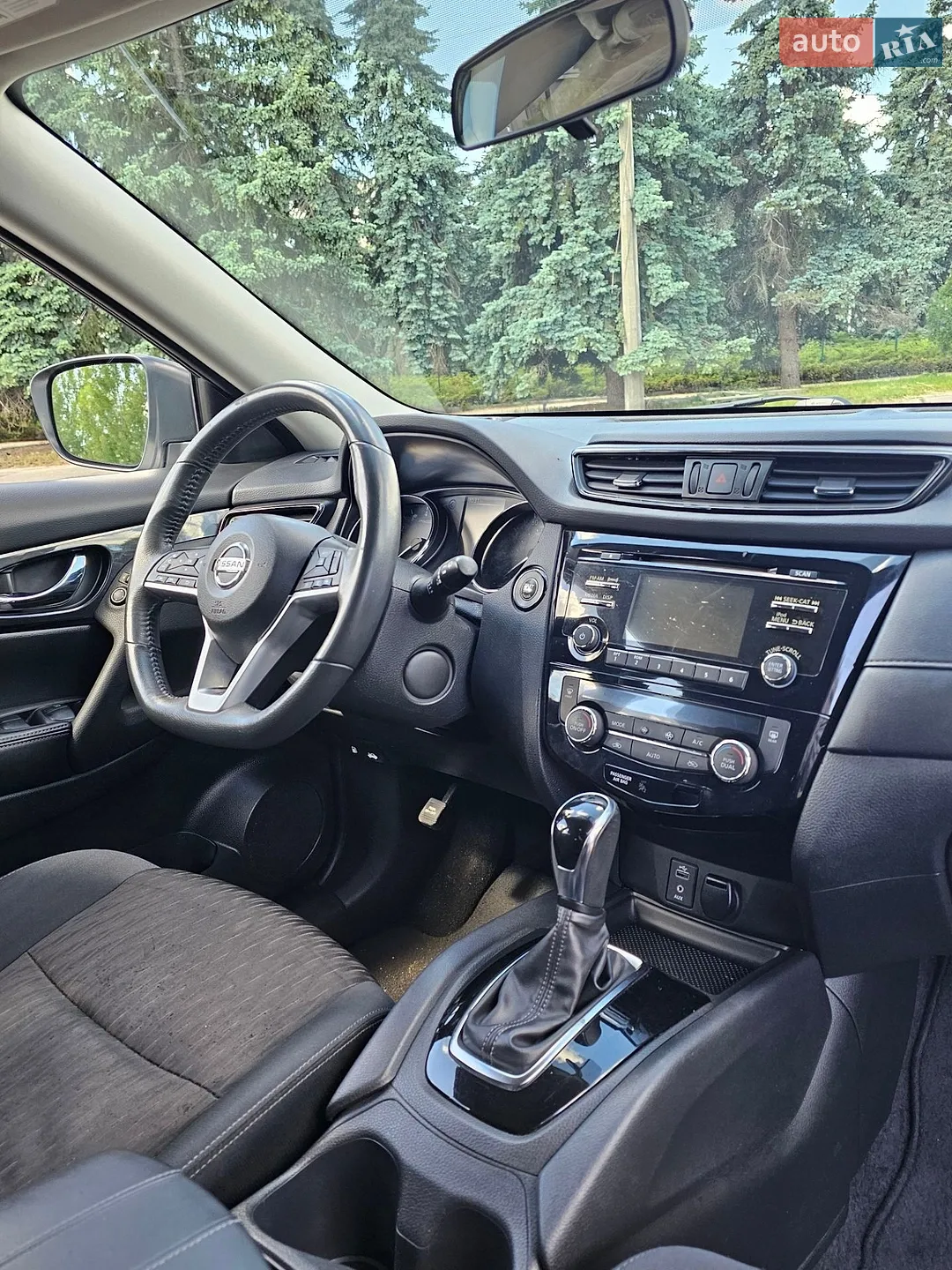 2017 Nissan Rogue - мініатюра 16