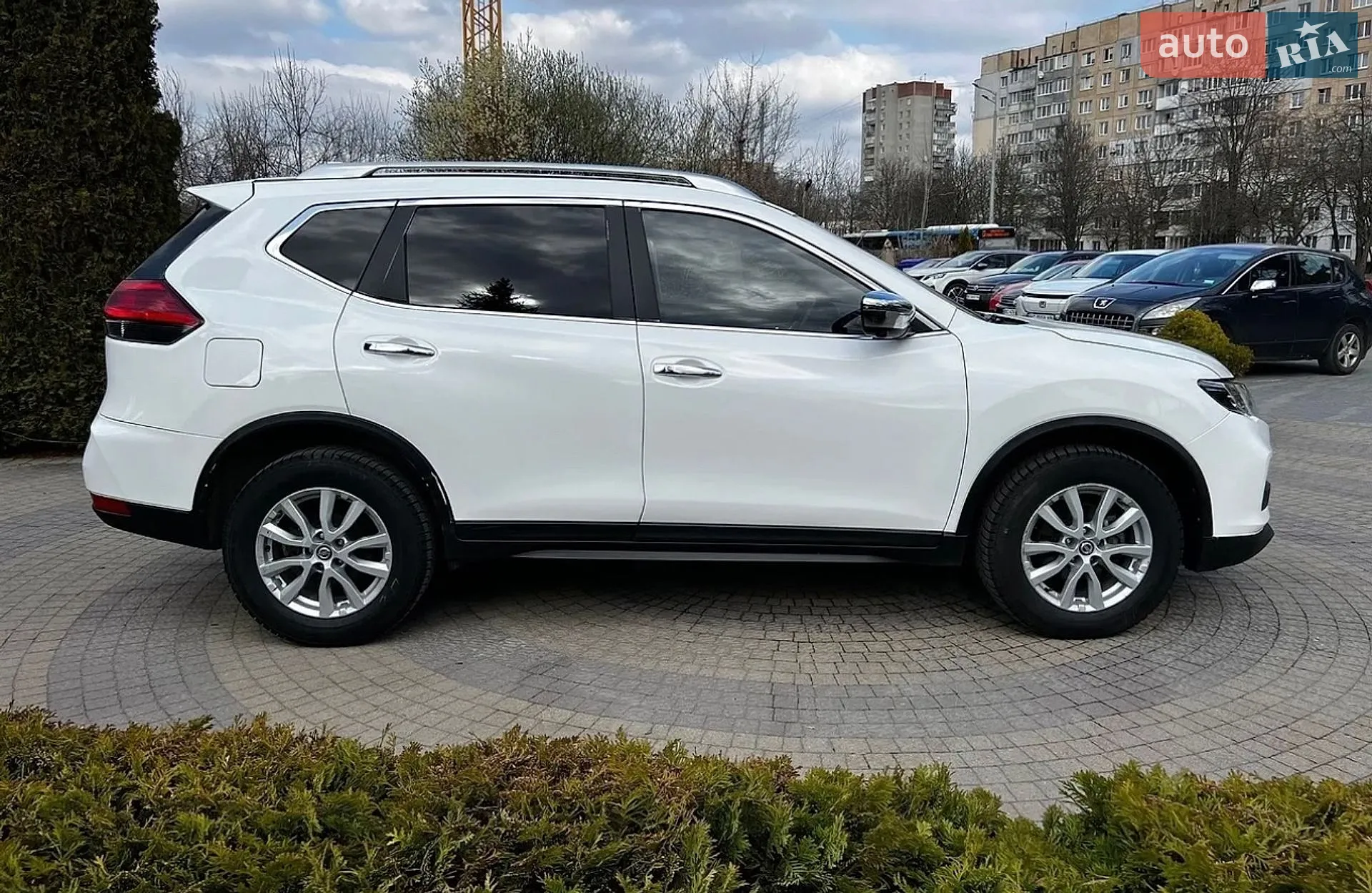2017 Nissan Rogue - мініатюра 4