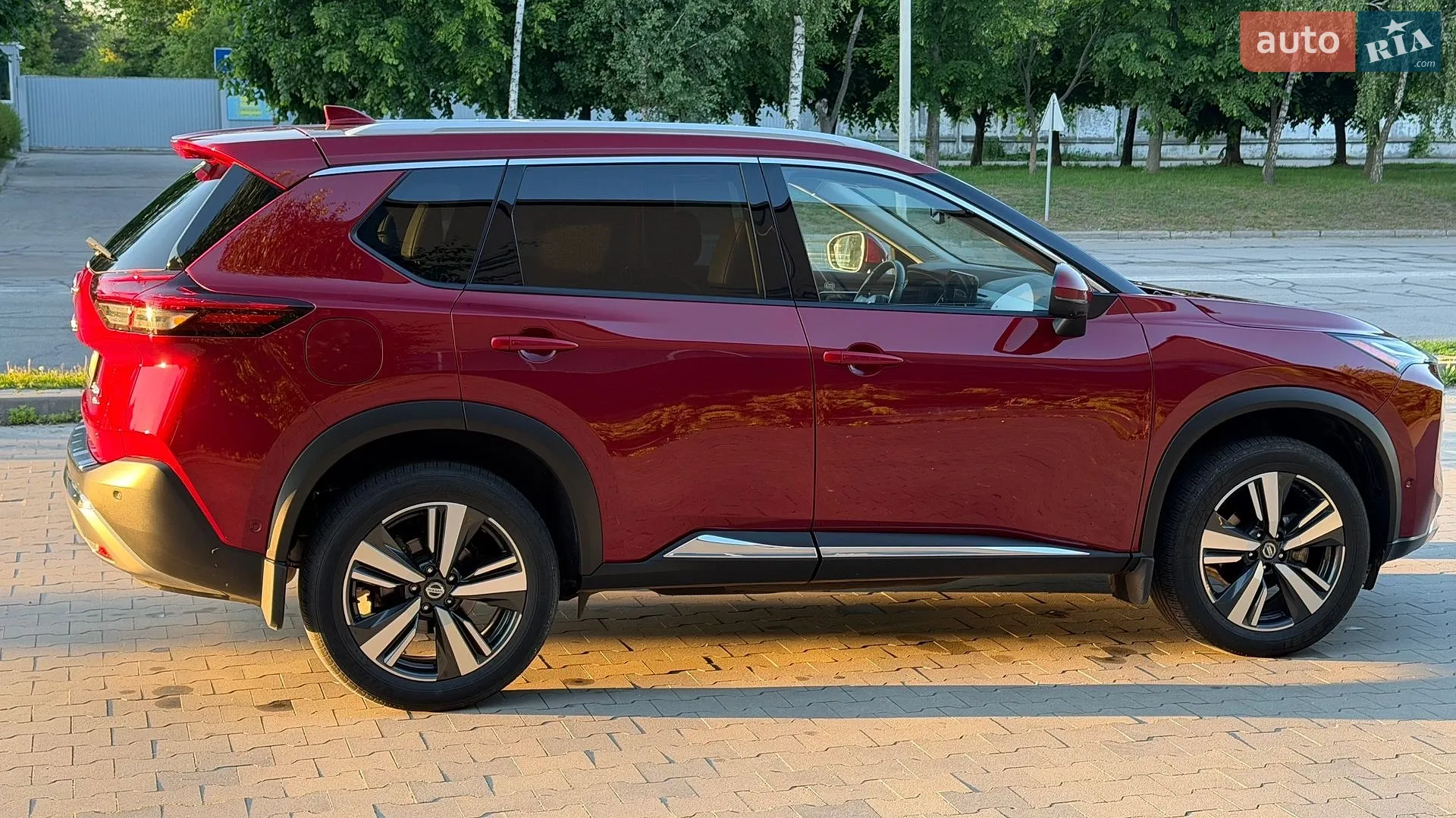 2021 Nissan Rogue - мініатюра 14