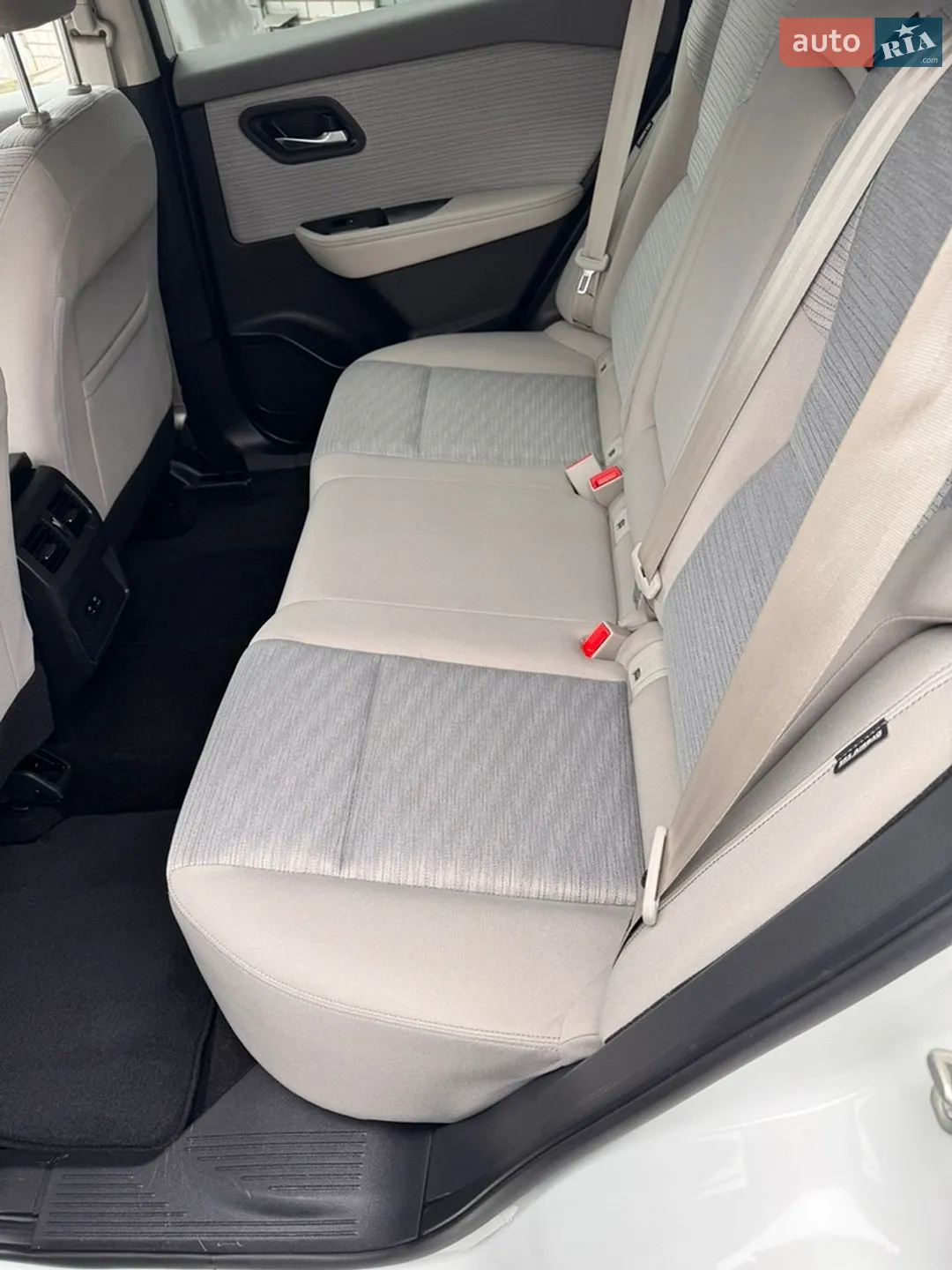 2020 Nissan Rogue - мініатюра 15