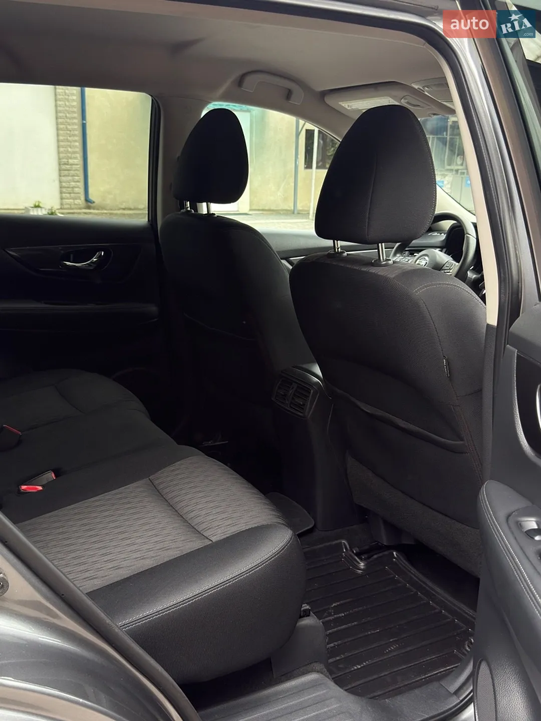 2017 Nissan Rogue - мініатюра 9