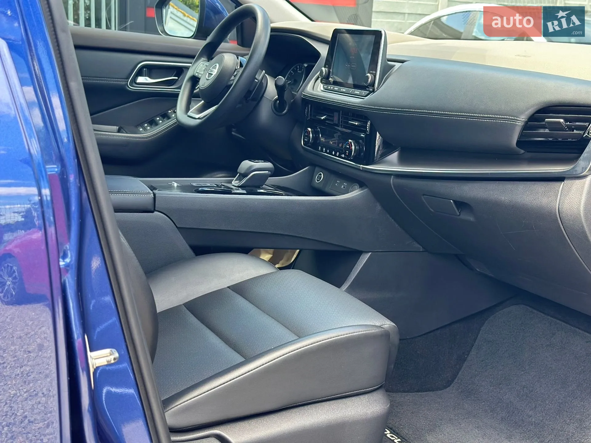 2021 Nissan Rogue - мініатюра 13