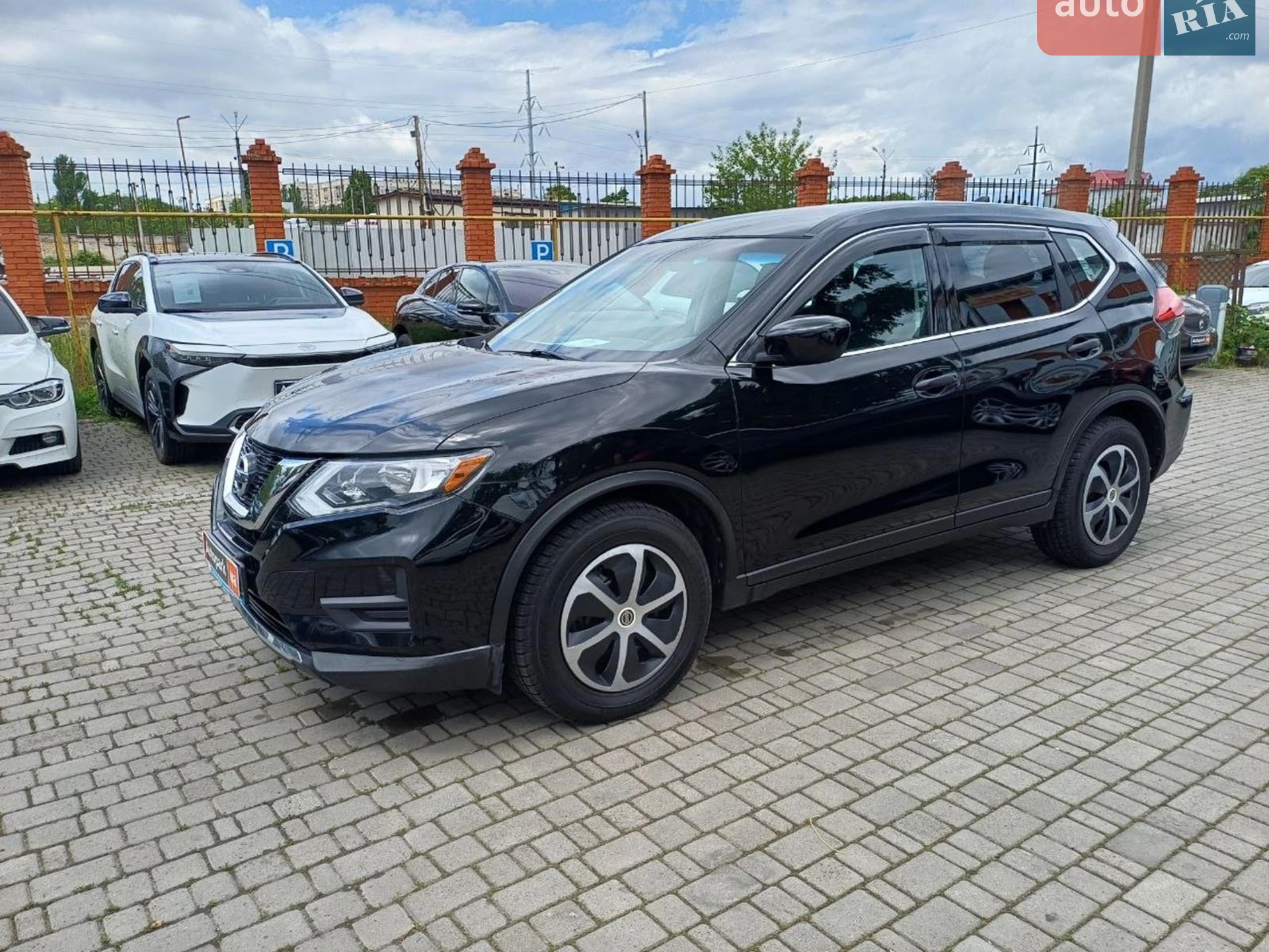 2016 Nissan Rogue - фото 1