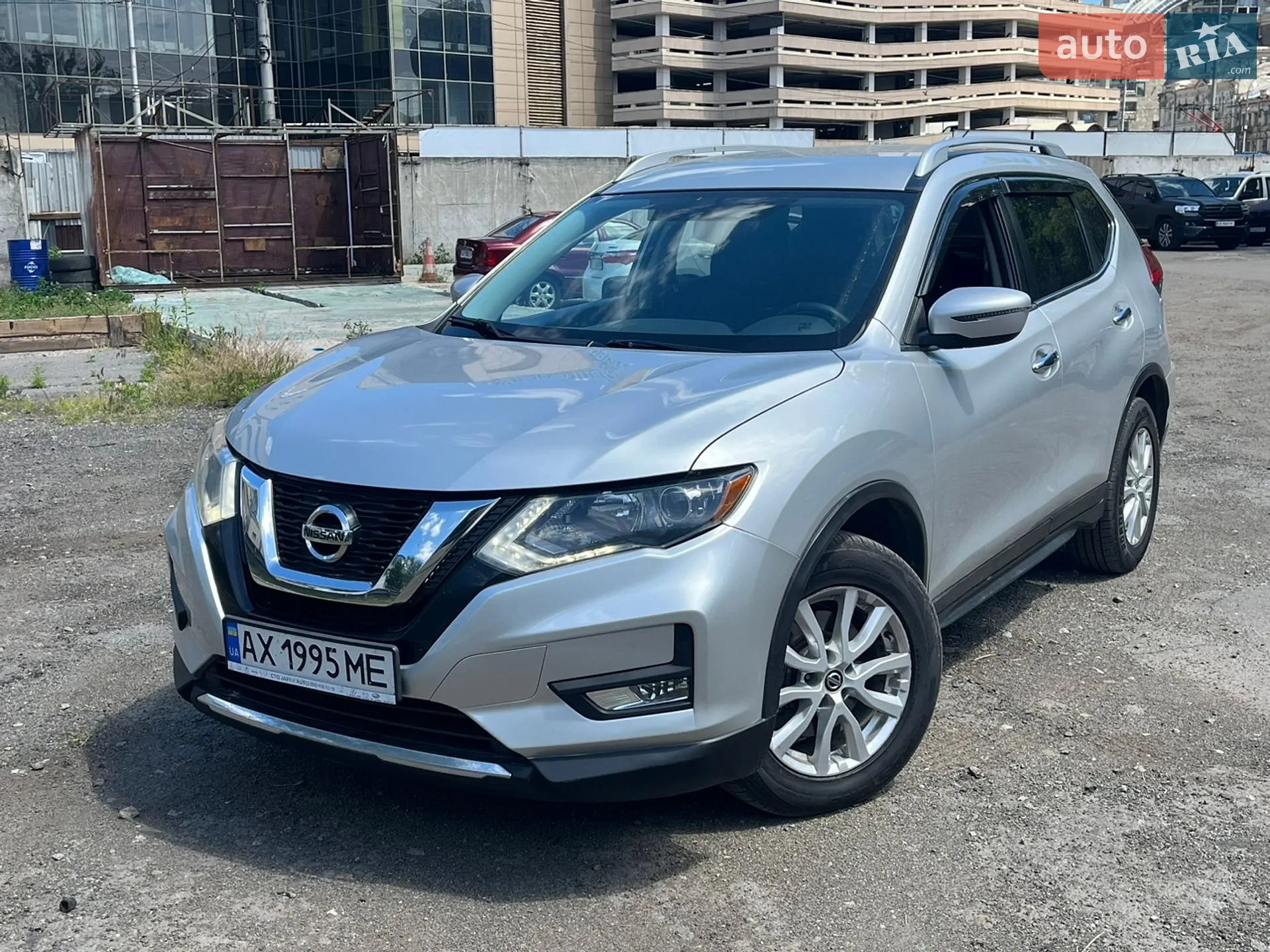 2017 Nissan Rogue - фото 1