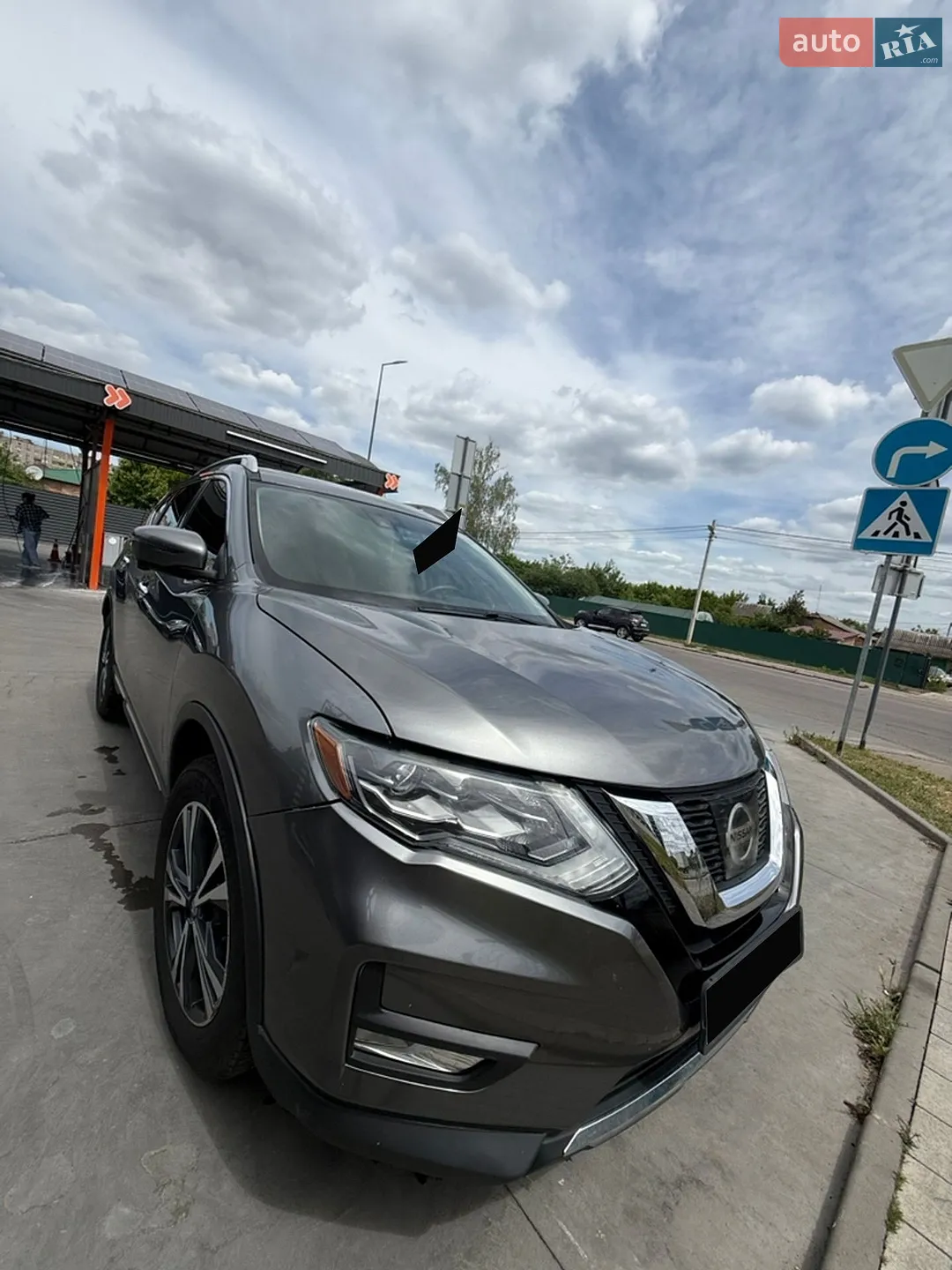 2017 Nissan Rogue - фото 1