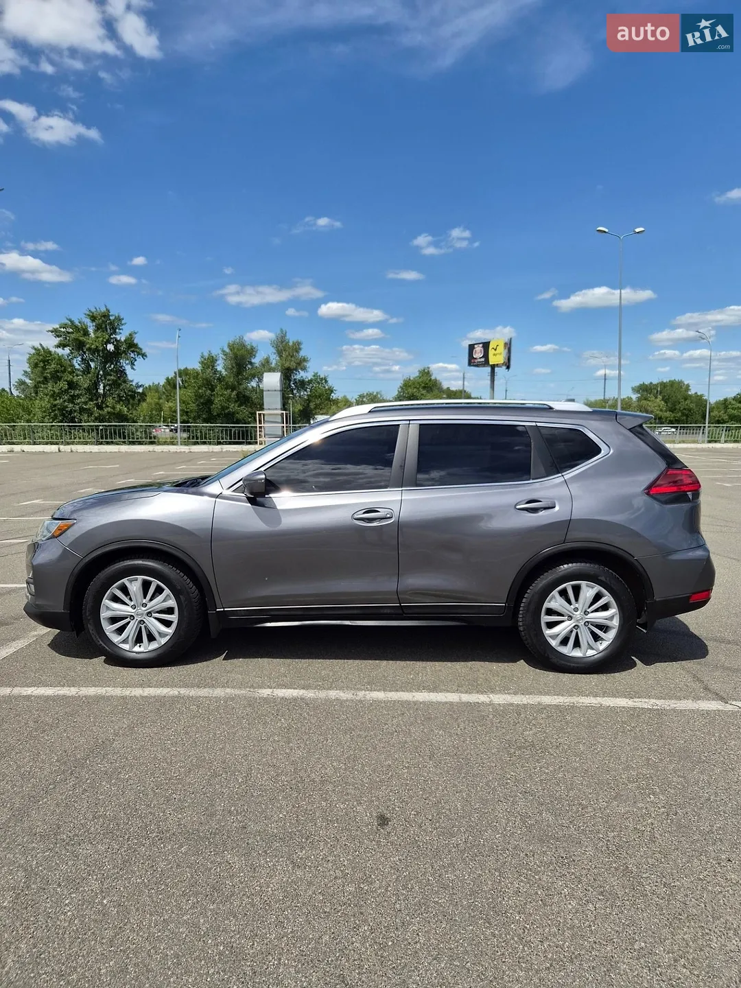 2017 Nissan Rogue - мініатюра 10