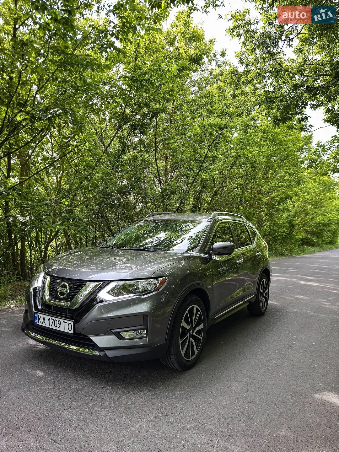2019 Nissan Rogue - мініатюра 2