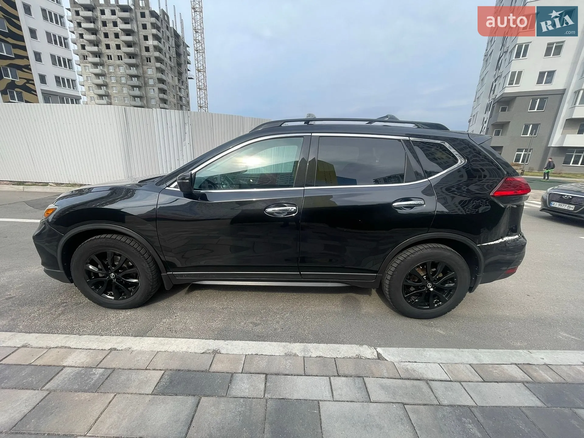 2017 Nissan Rogue - мініатюра 4