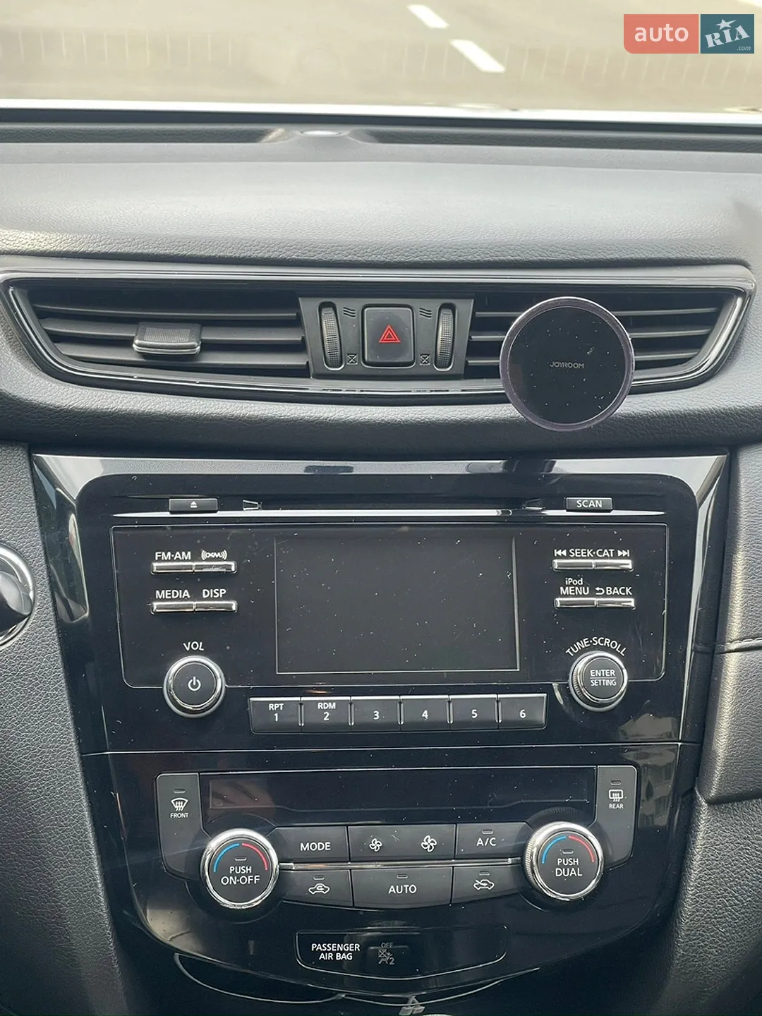 2017 Nissan Rogue - мініатюра 18