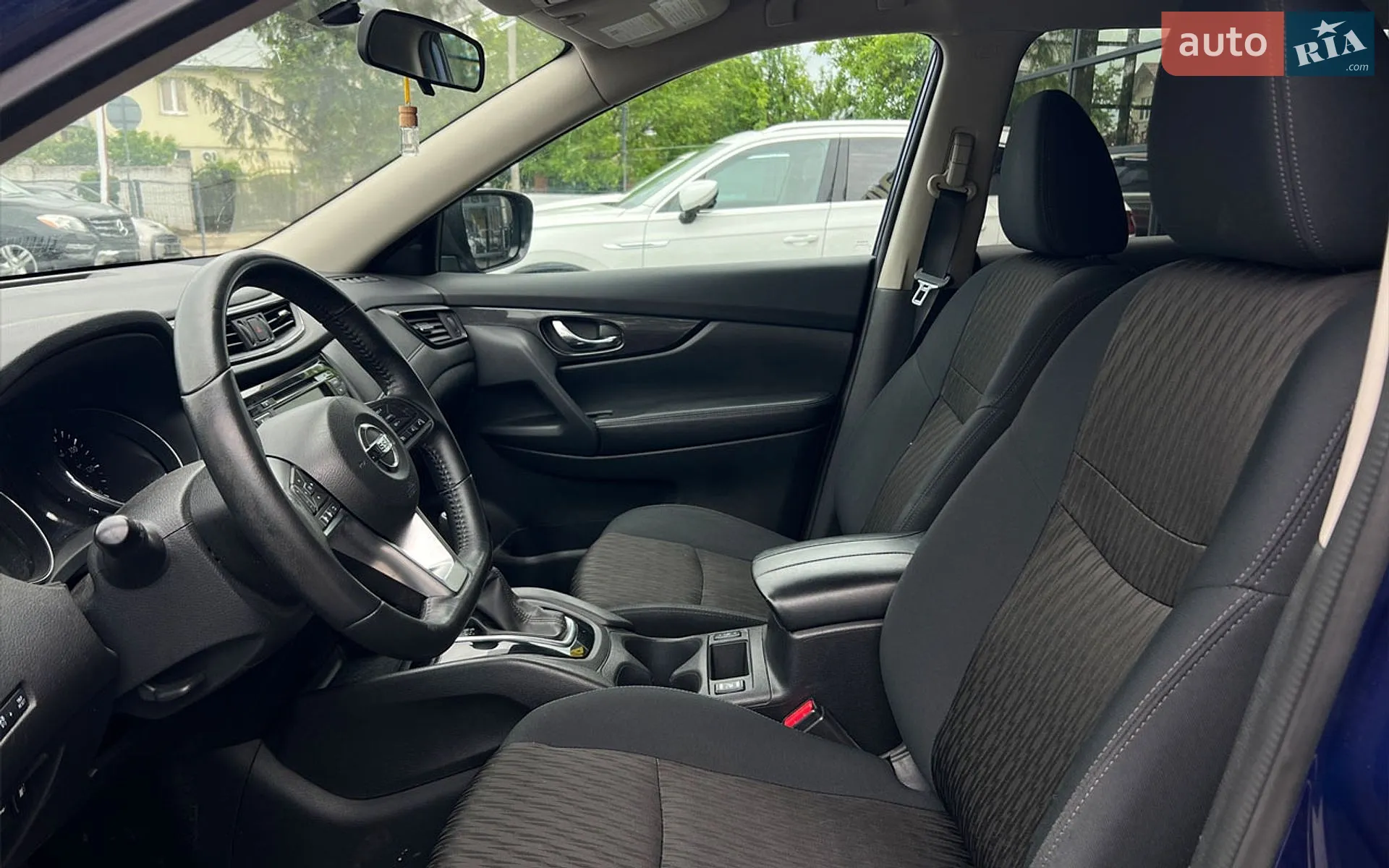 2018 Nissan Rogue - мініатюра 9