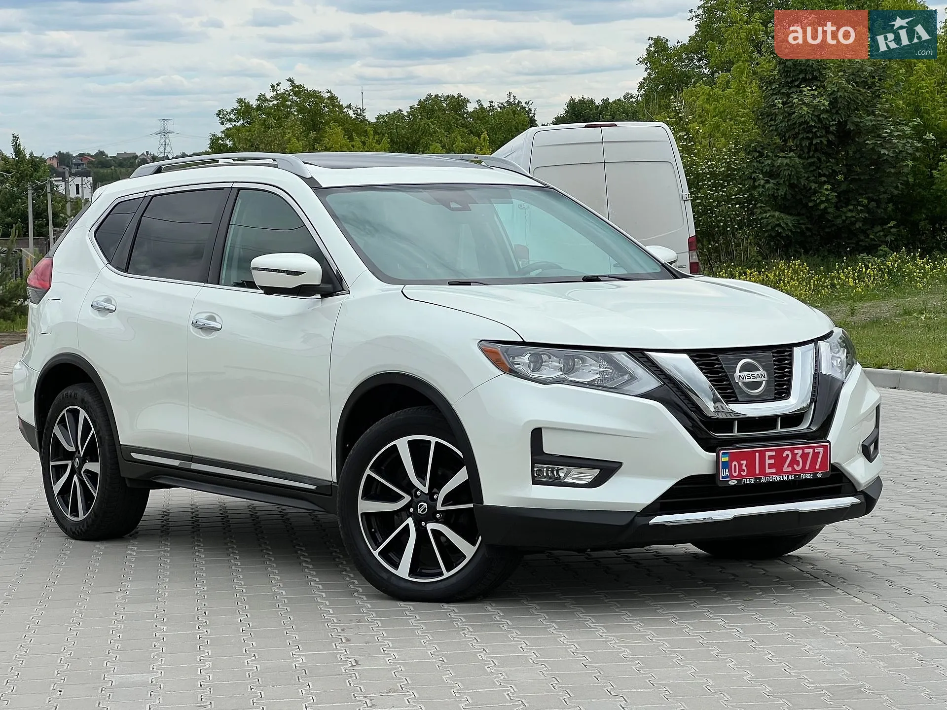 2017 Nissan Rogue - мініатюра 2