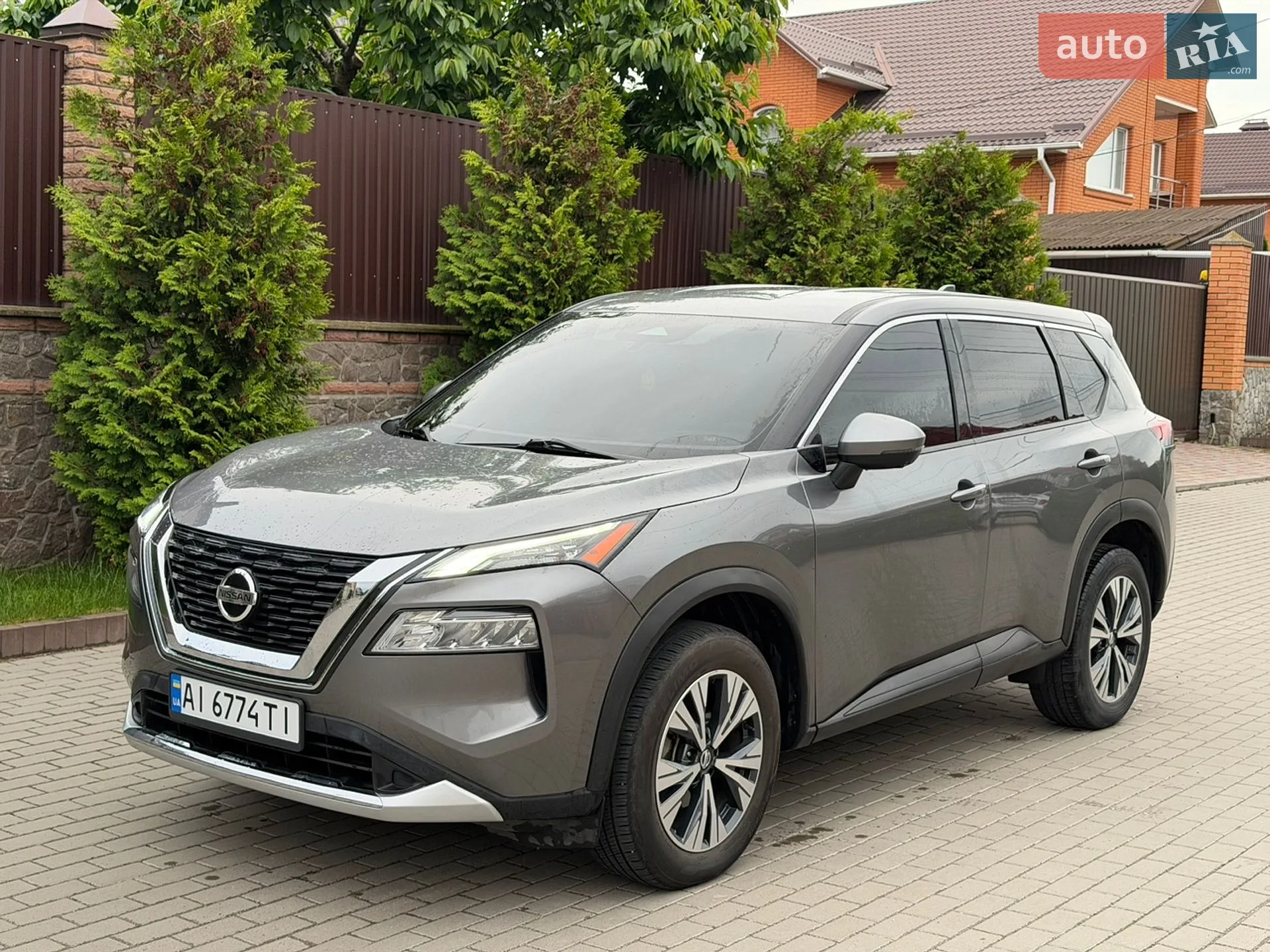 2021 Nissan Rogue - фото 1