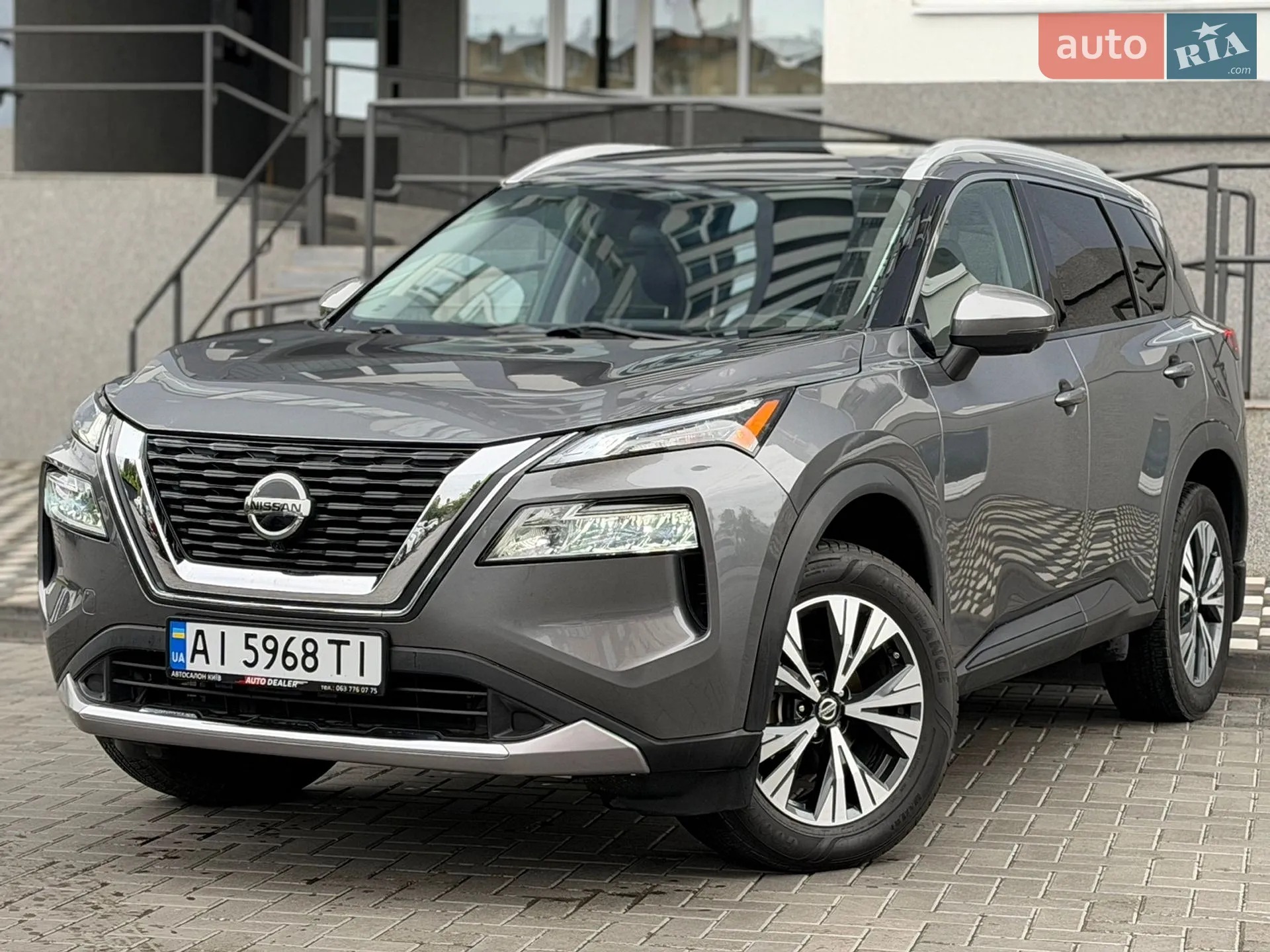 2021 Nissan Rogue - фото 1