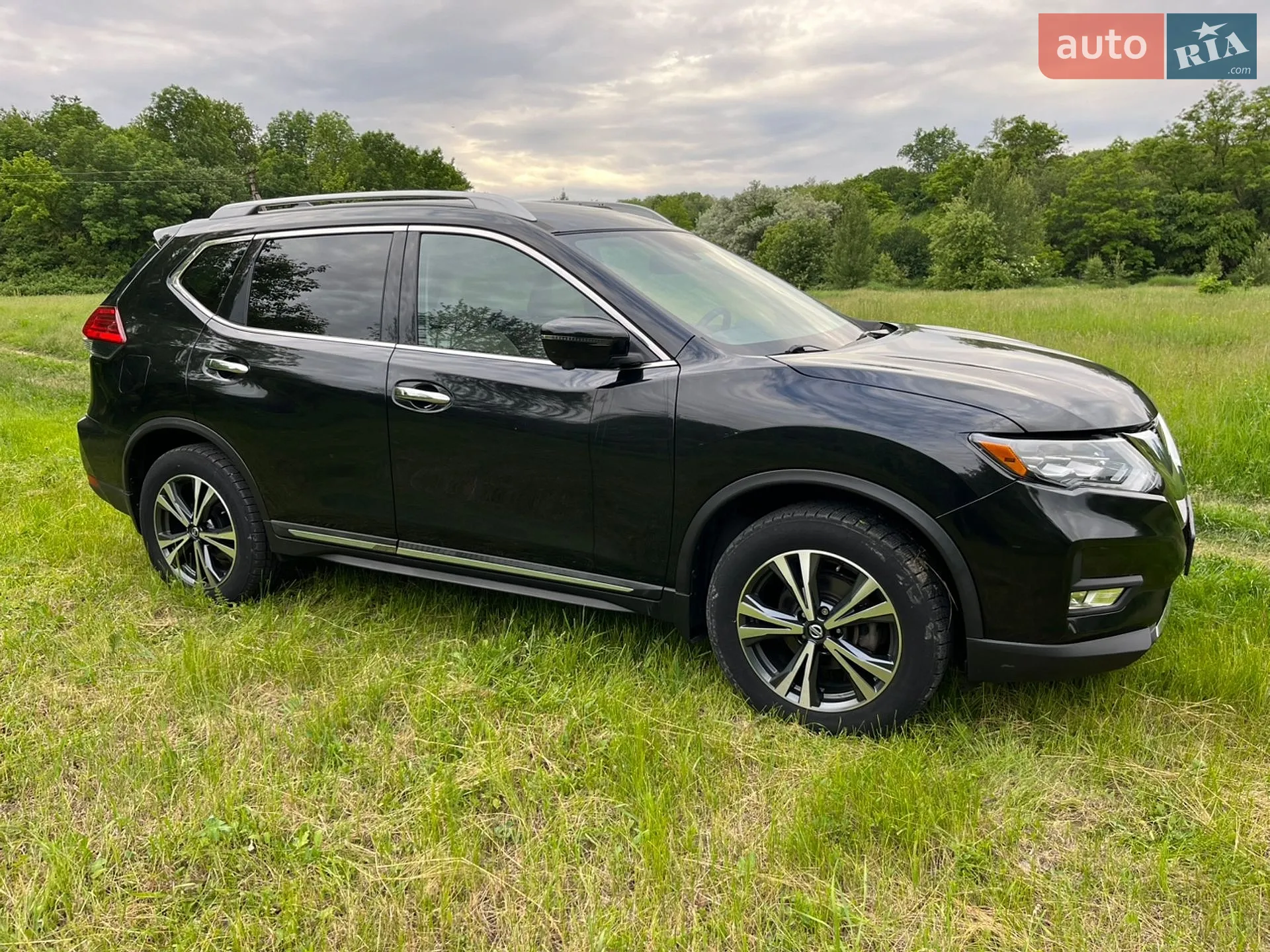 2017 Nissan Rogue - мініатюра 3