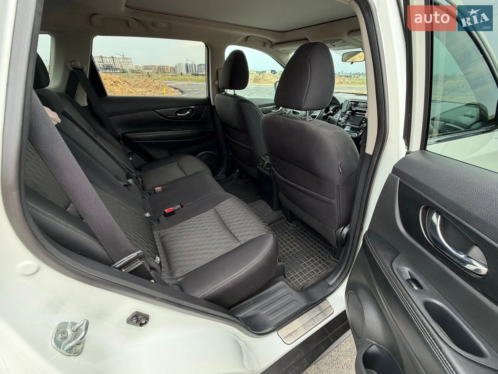 2016 Nissan Rogue - мініатюра 21