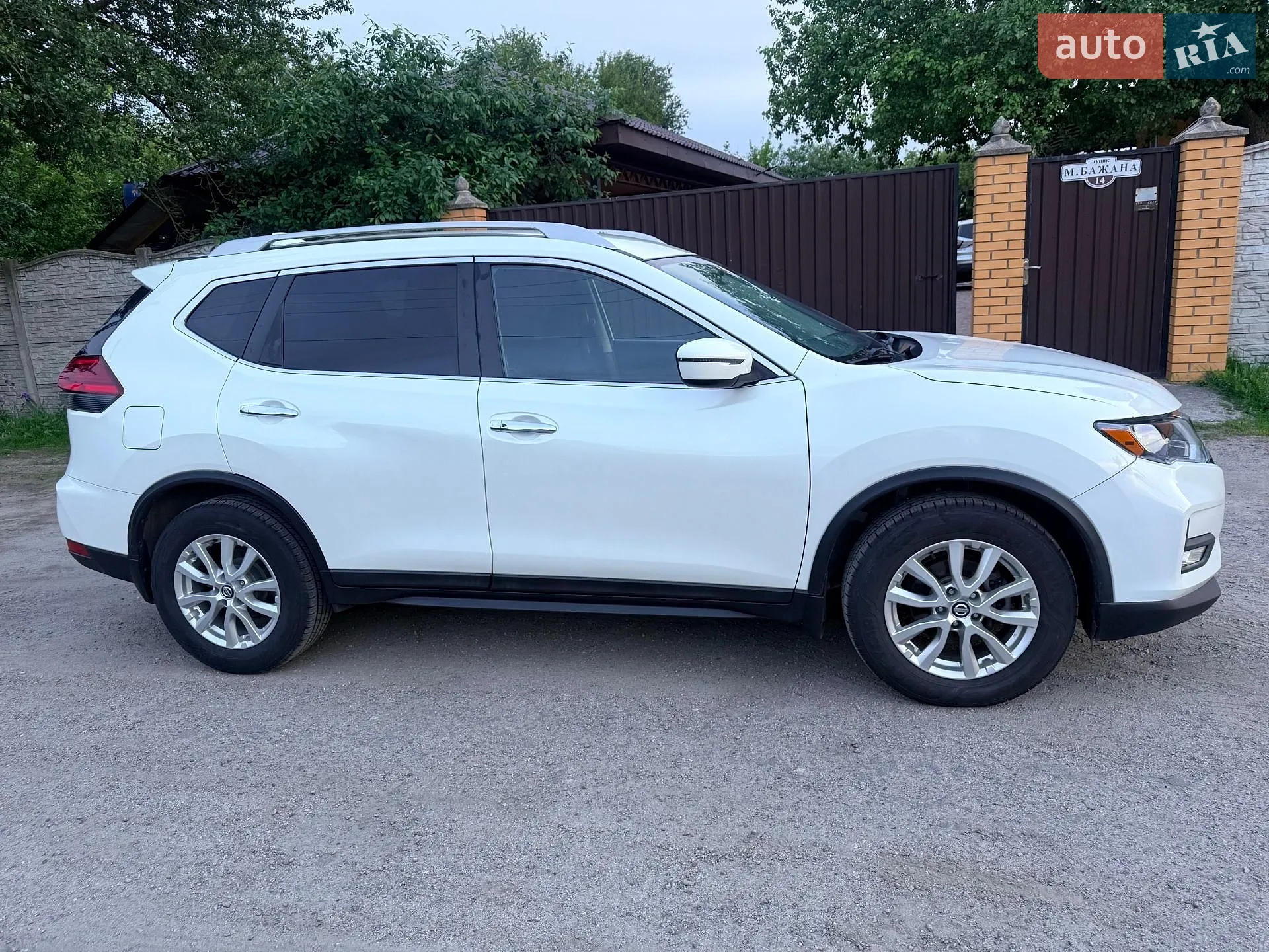 2017 Nissan Rogue - мініатюра 14