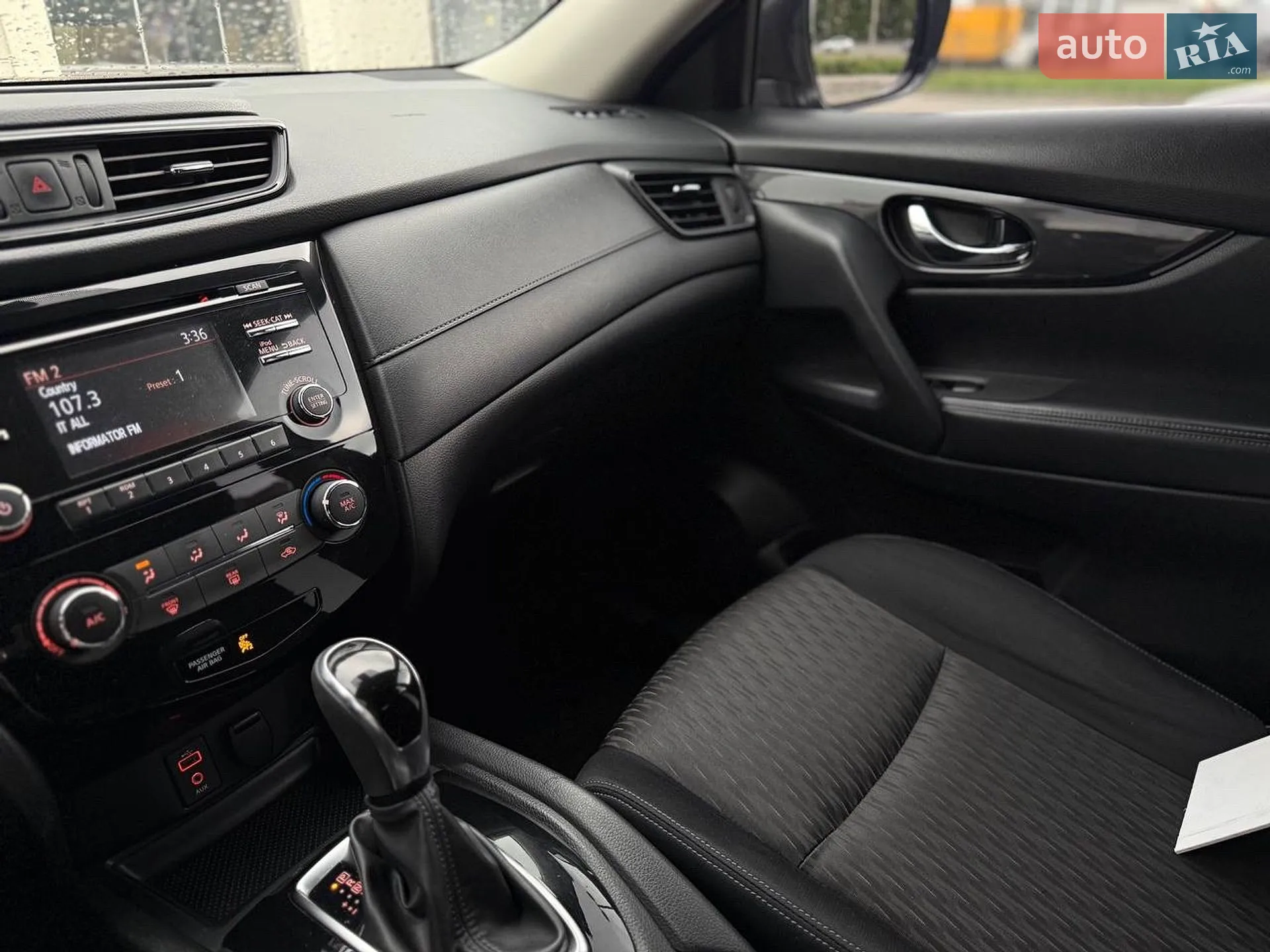 2016 Nissan Rogue - мініатюра 32