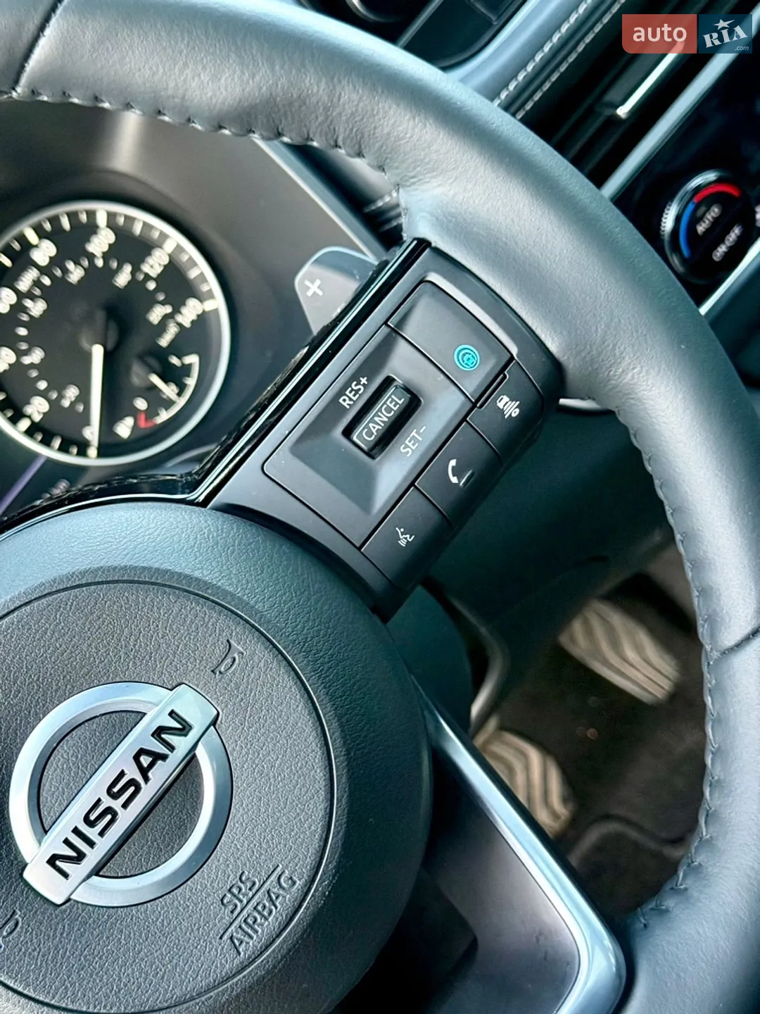 2020 Nissan Rogue - мініатюра 9