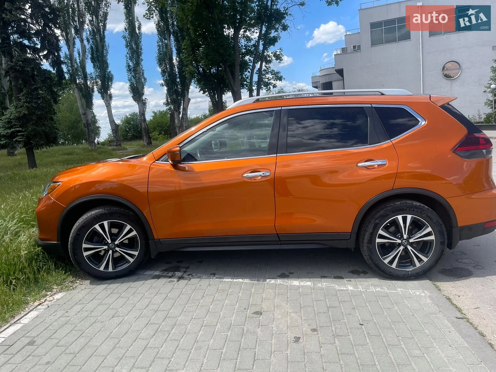 2019 Nissan Rogue - мініатюра 10