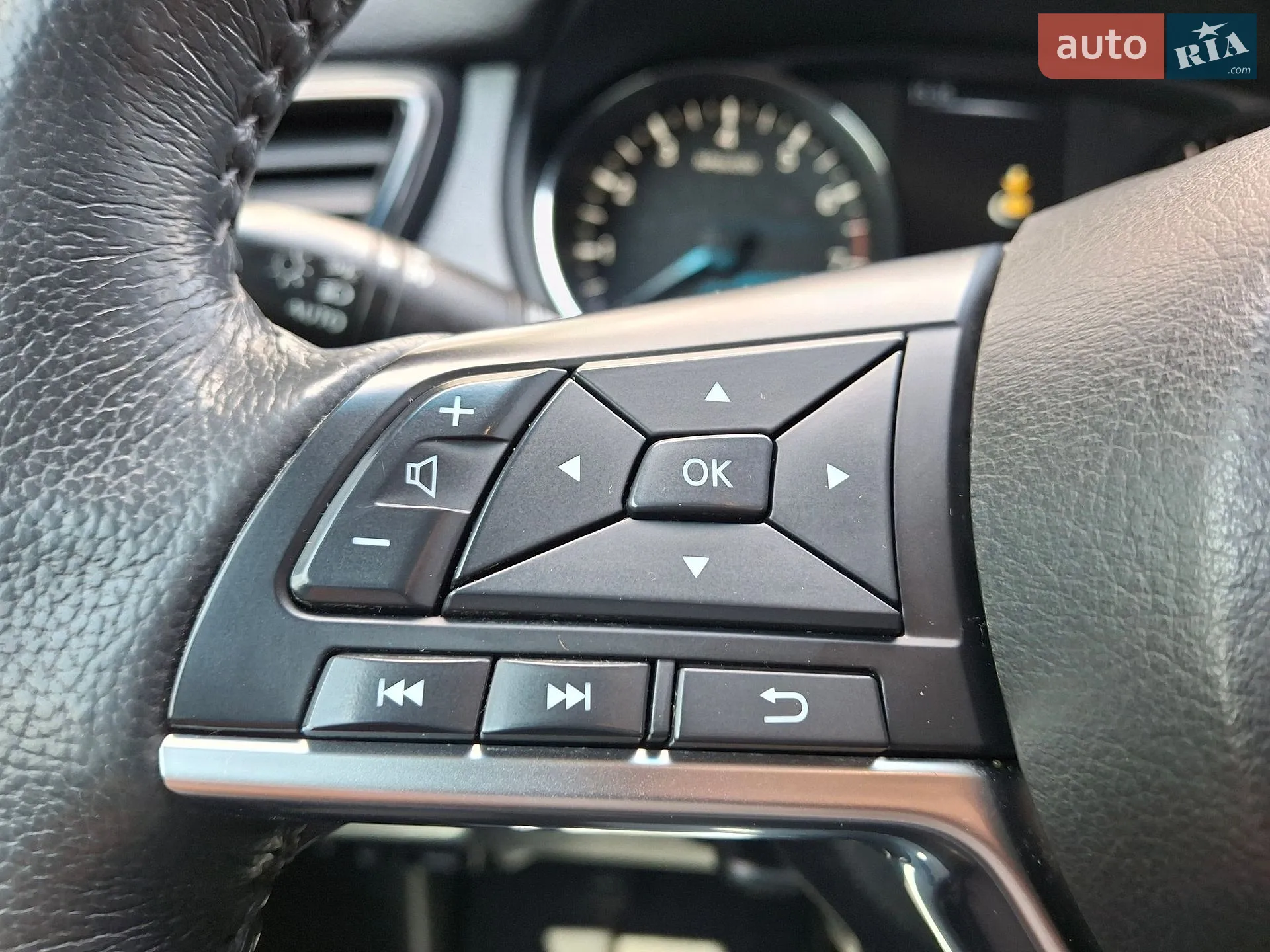 2016 Nissan Rogue - мініатюра 16