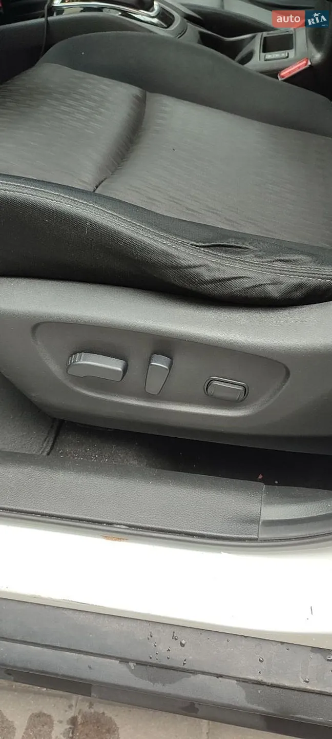 2017 Nissan Rogue - мініатюра 8