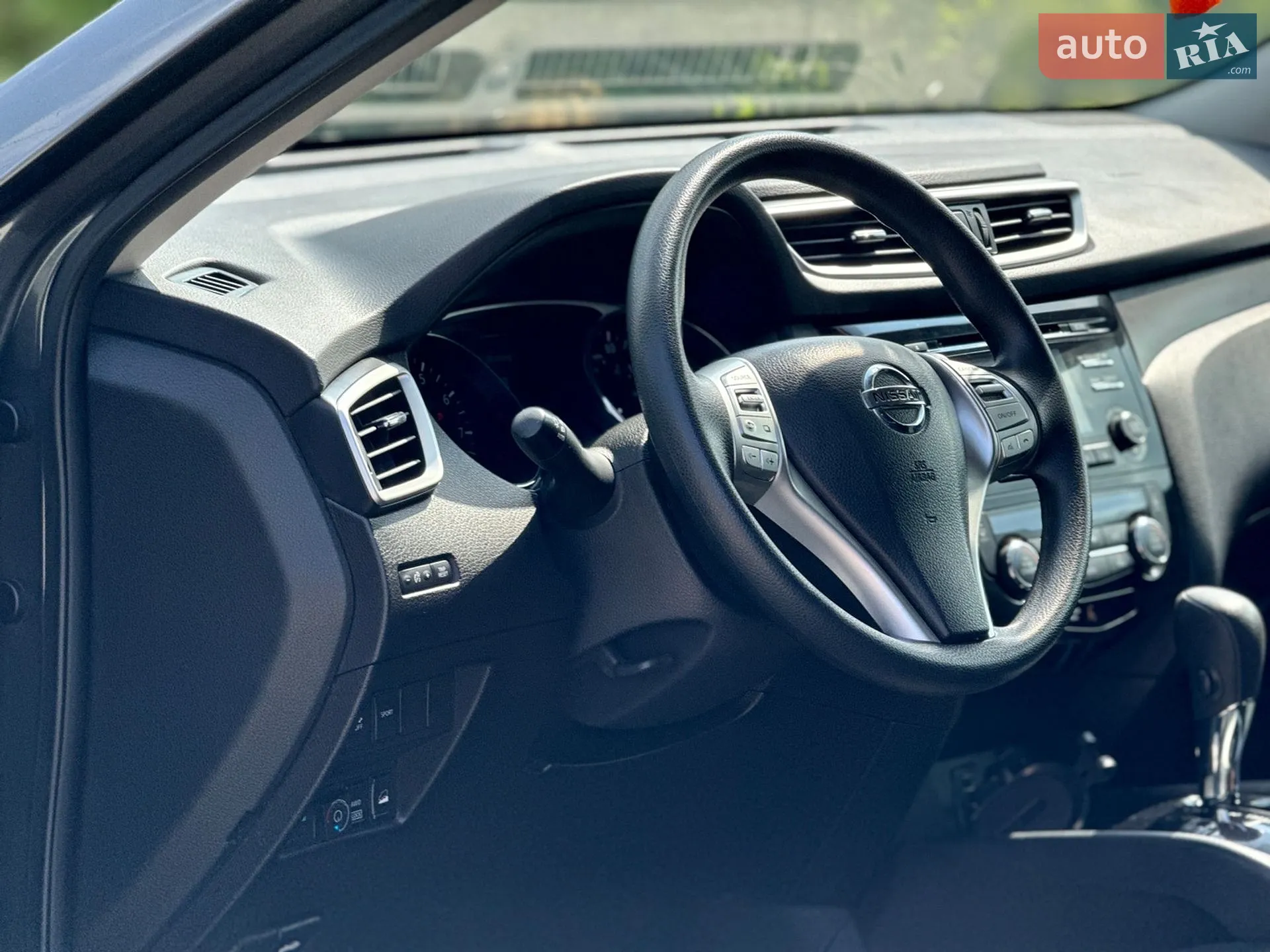 2015 Nissan Rogue - мініатюра 18