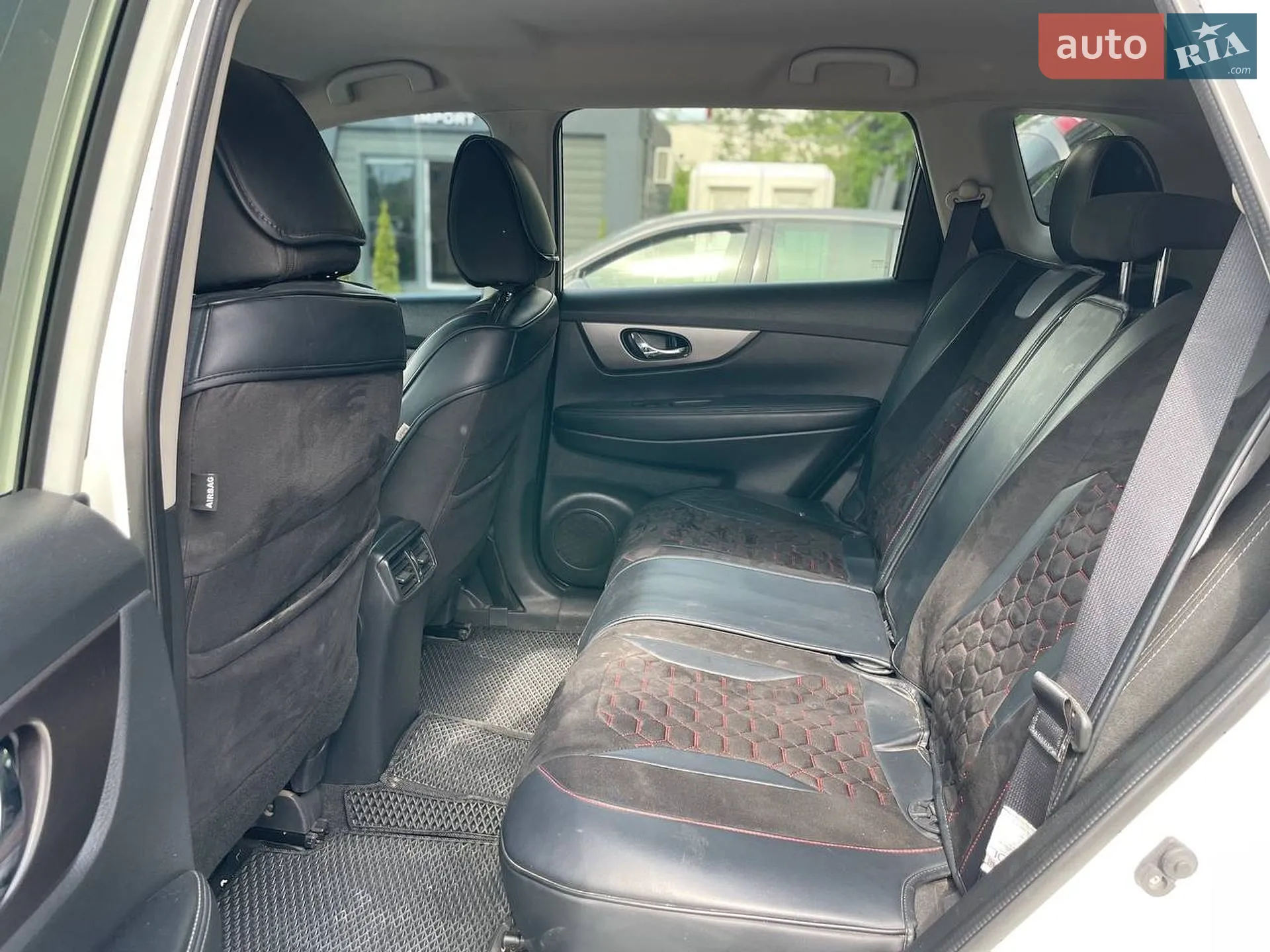 2016 Nissan Rogue - мініатюра 11