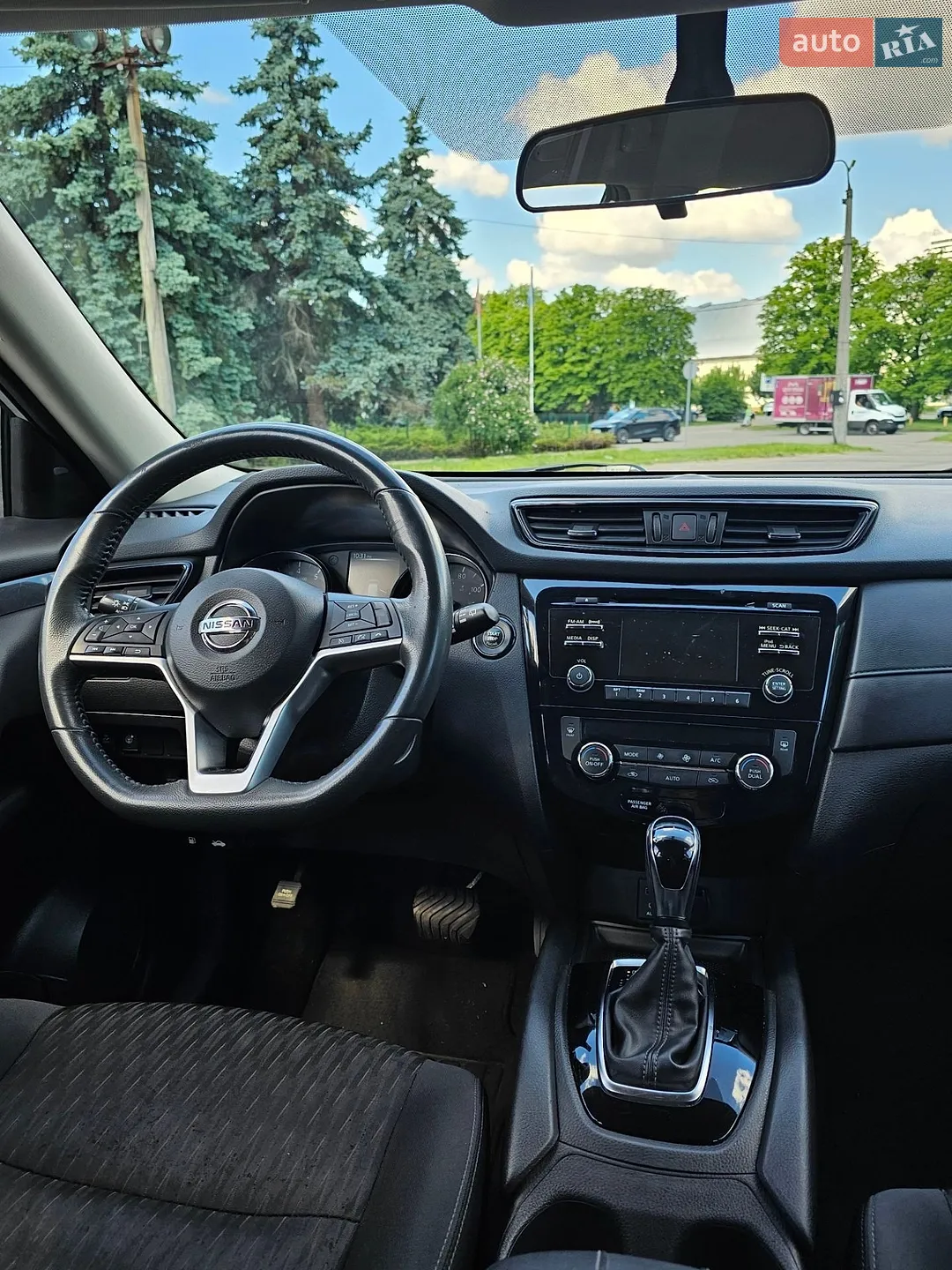 2017 Nissan Rogue - мініатюра 16