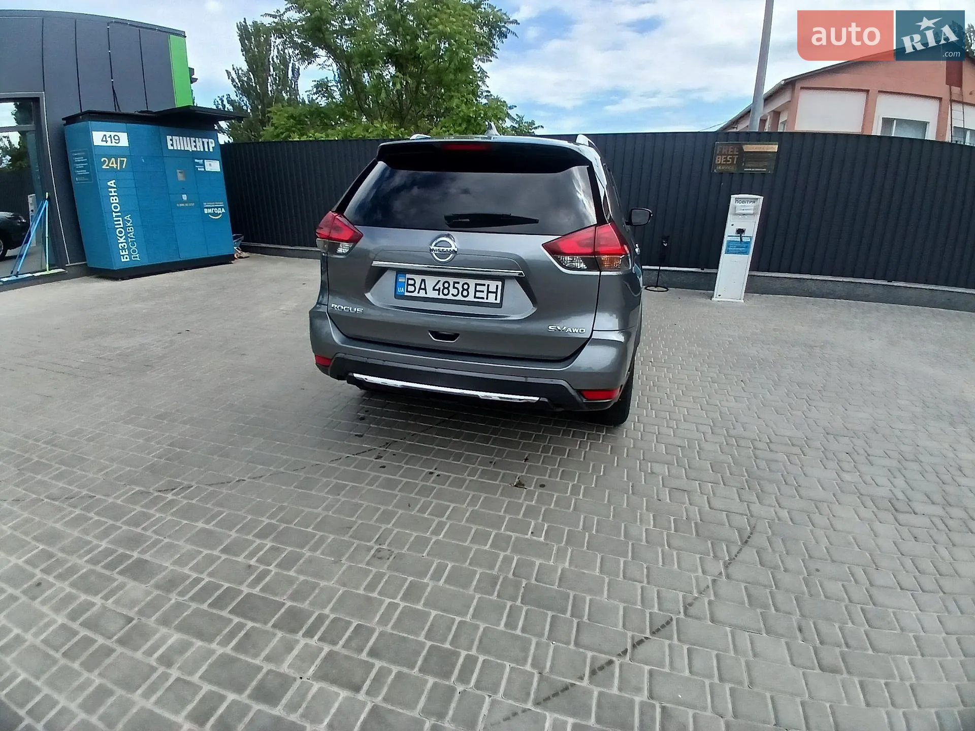 2018 Nissan Rogue - мініатюра 8