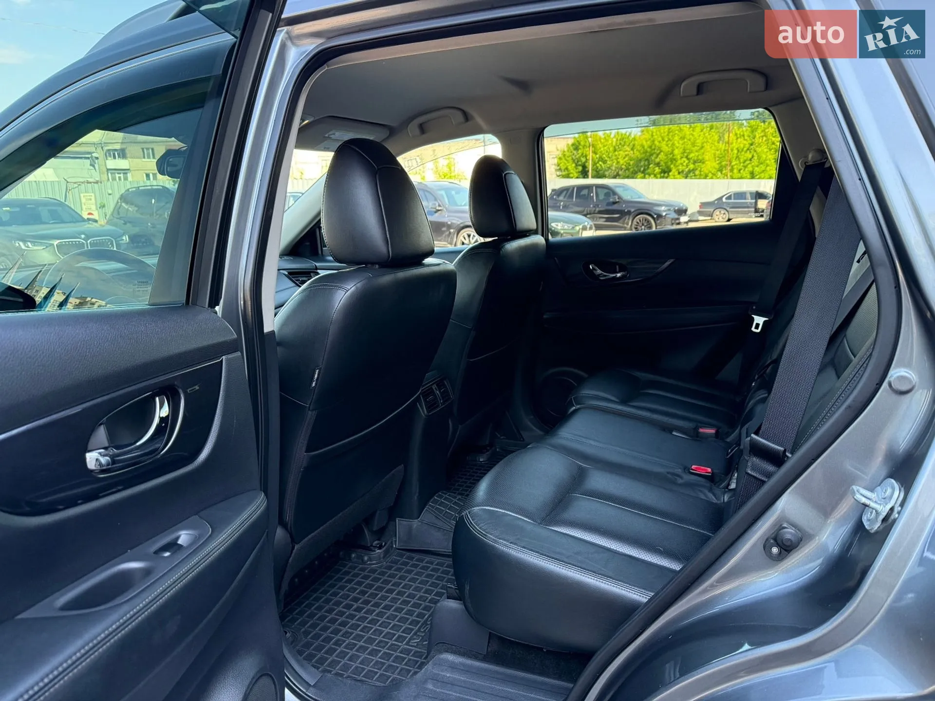 2017 Nissan Rogue - мініатюра 31