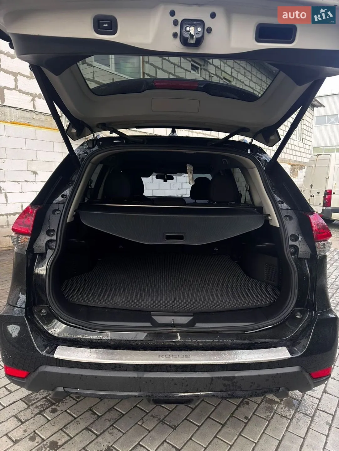 2017 Nissan Rogue - мініатюра 4