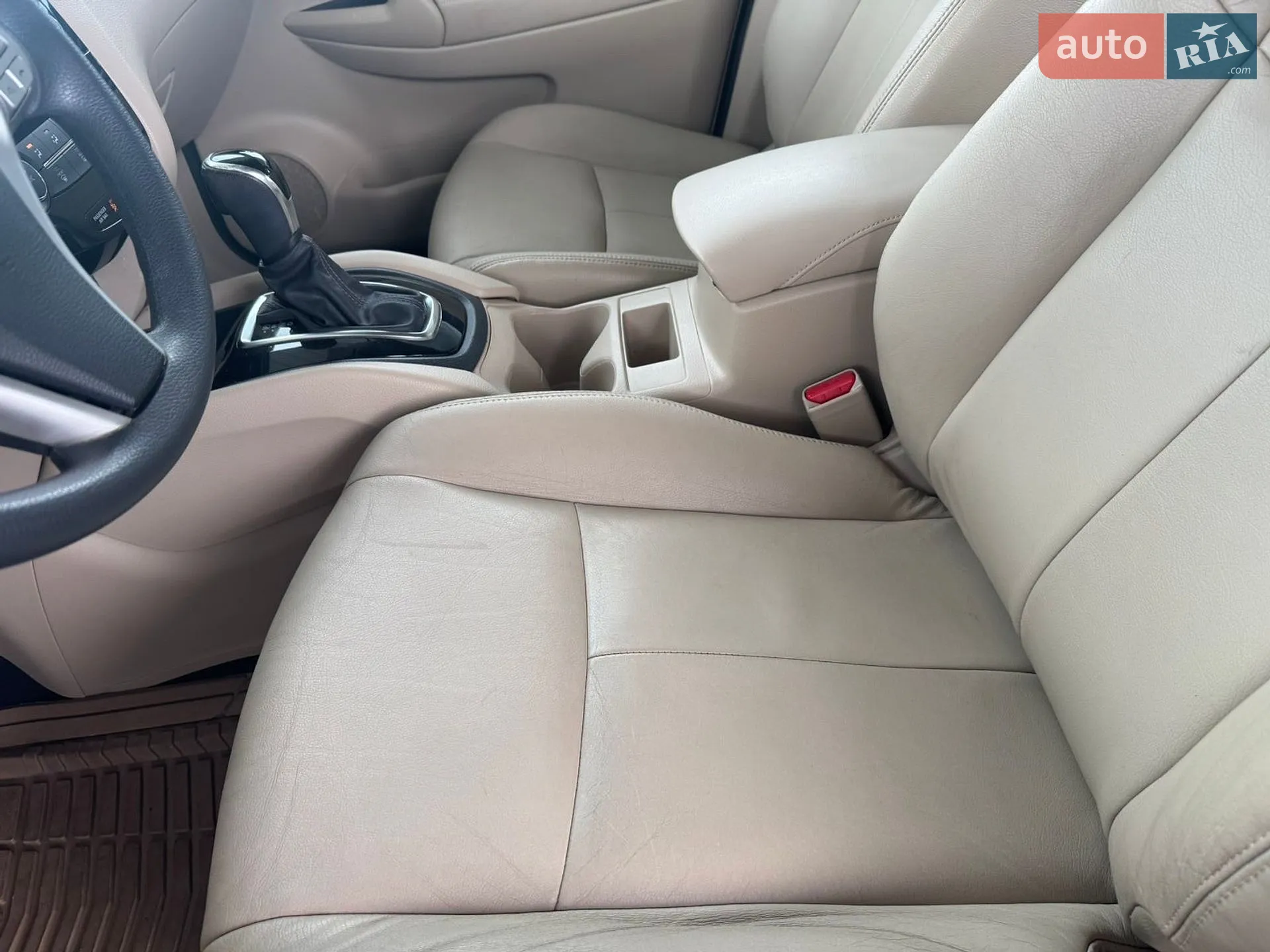 2016 Nissan Rogue - мініатюра 15