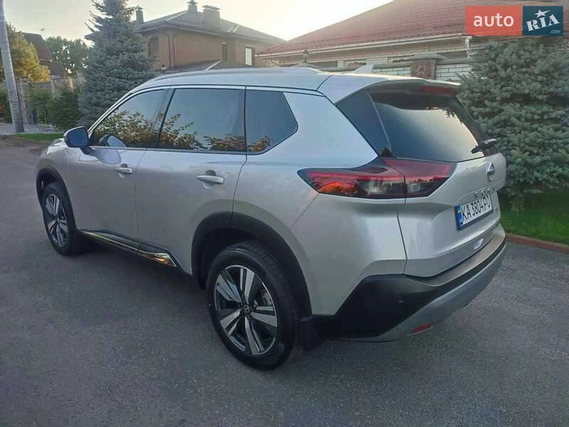 2021 Nissan Rogue - мініатюра 4