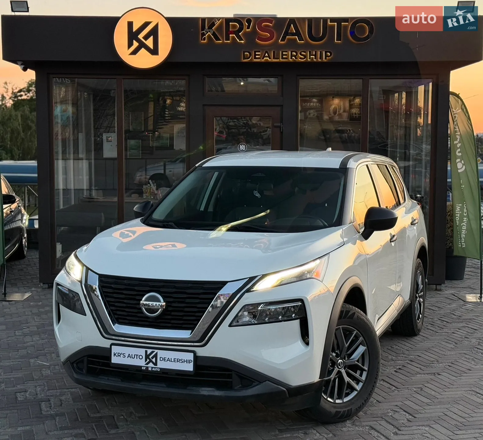 2021 Nissan Rogue - фото 1