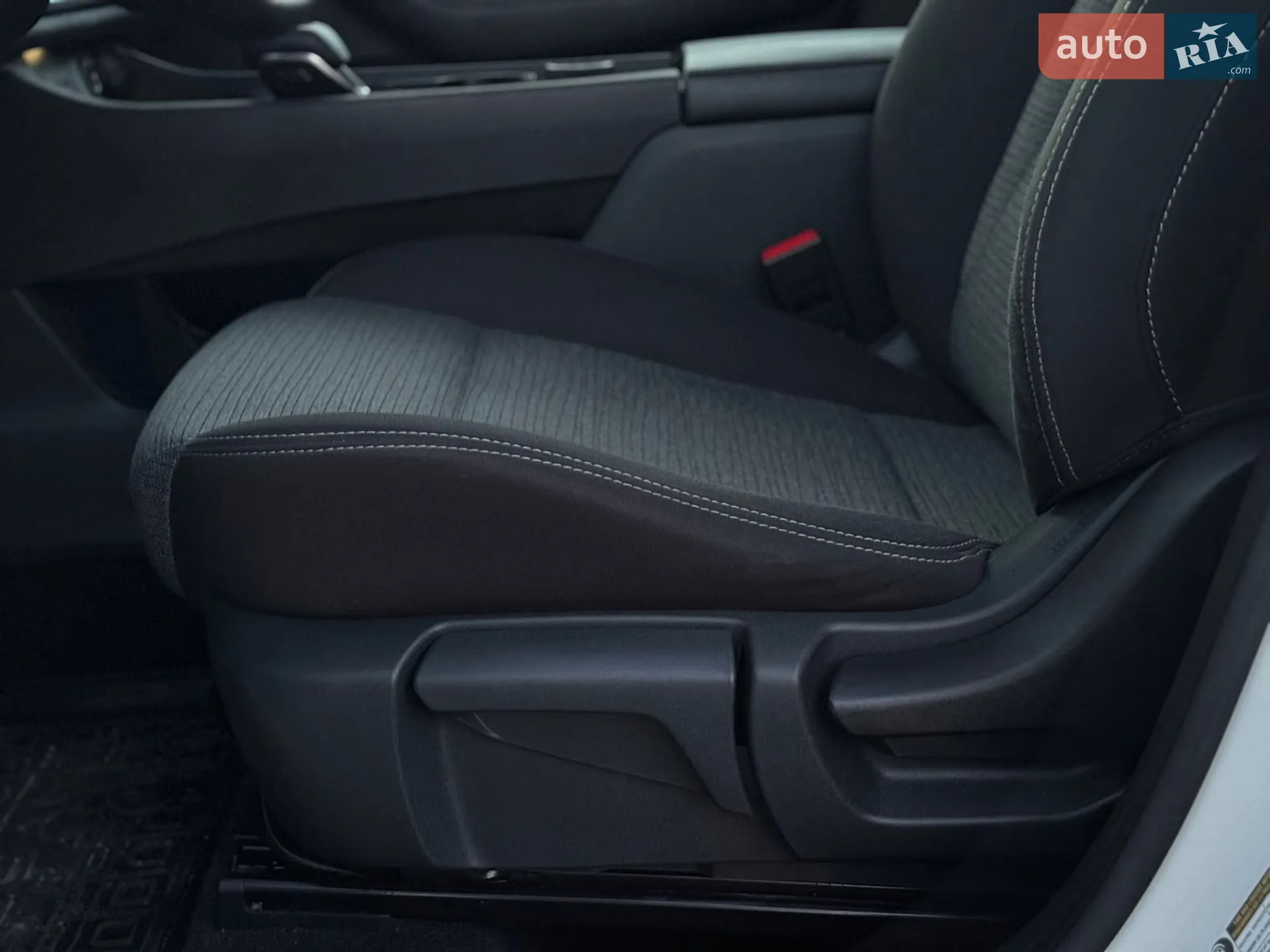2021 Nissan Rogue - мініатюра 19