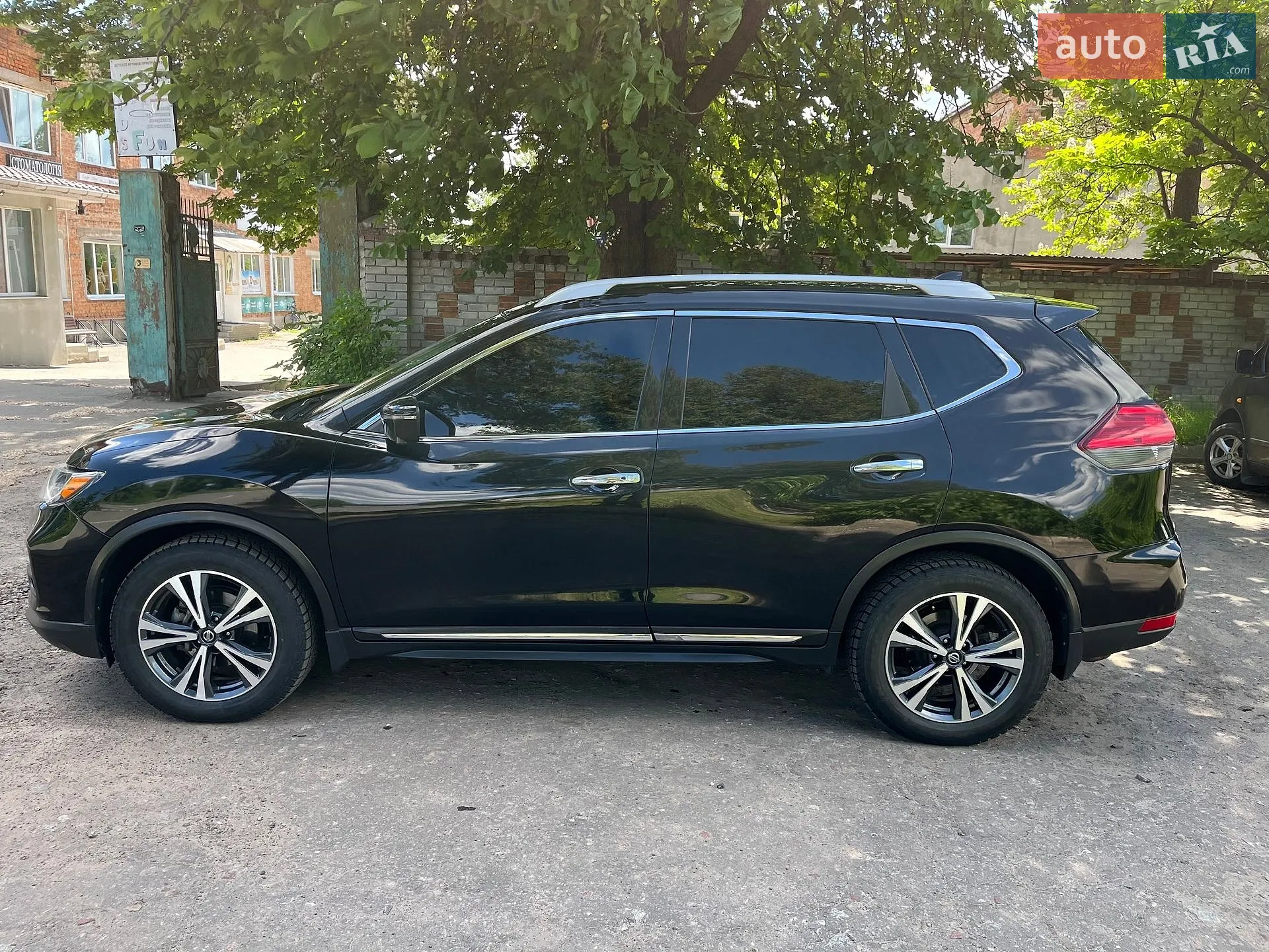 2017 Nissan Rogue - фото 1