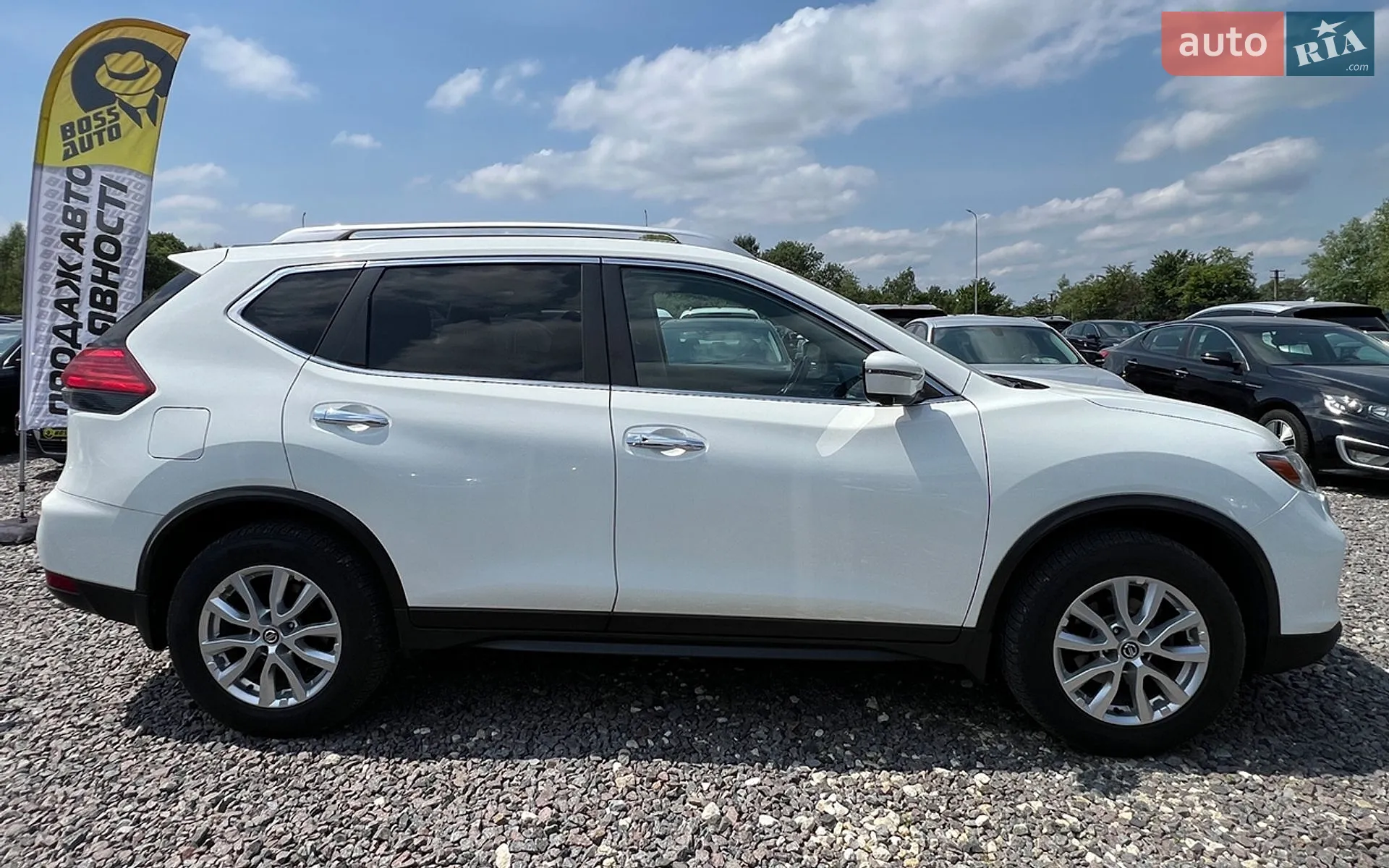 2017 Nissan Rogue - мініатюра 8