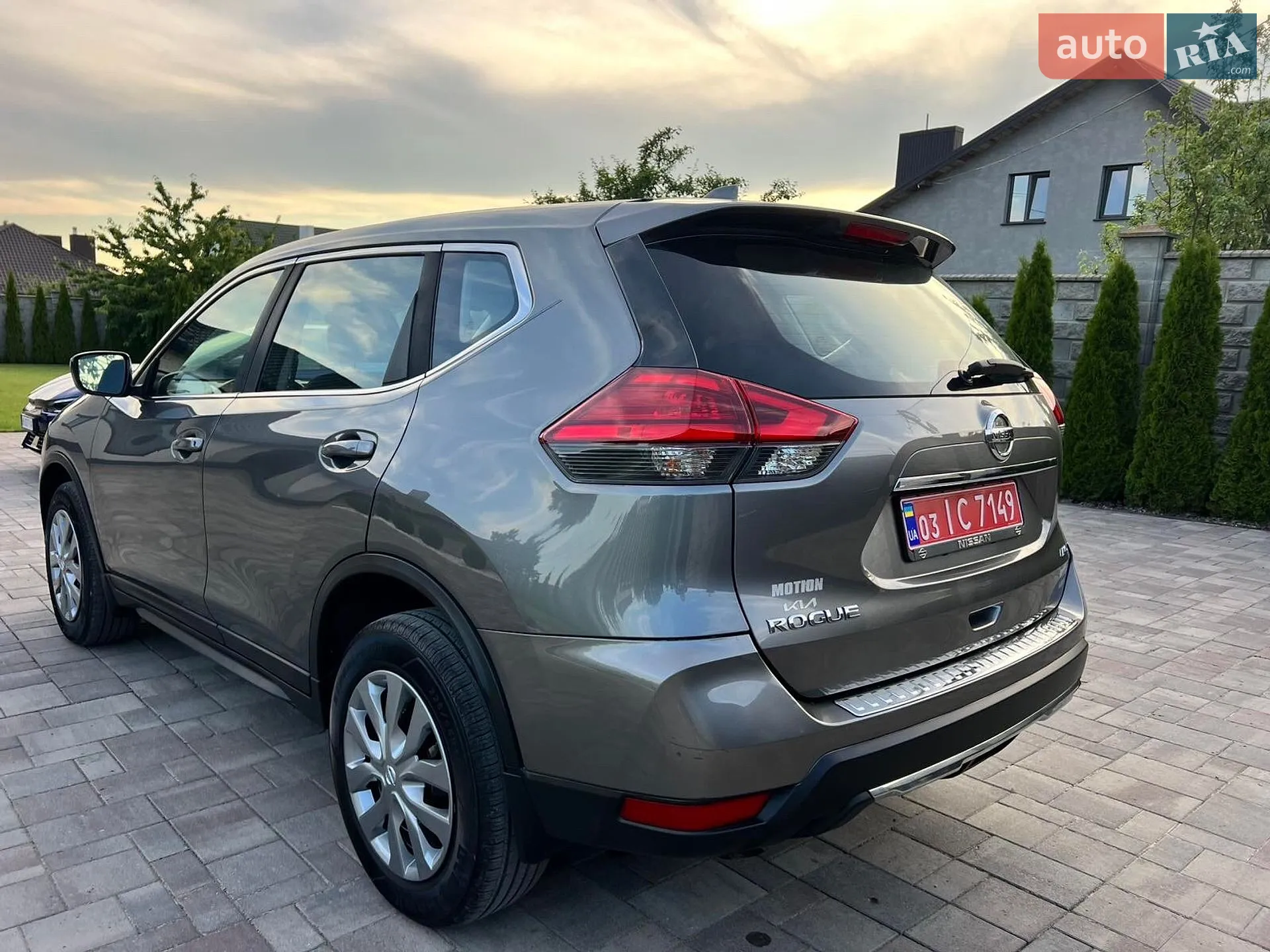 2017 Nissan Rogue - мініатюра 10