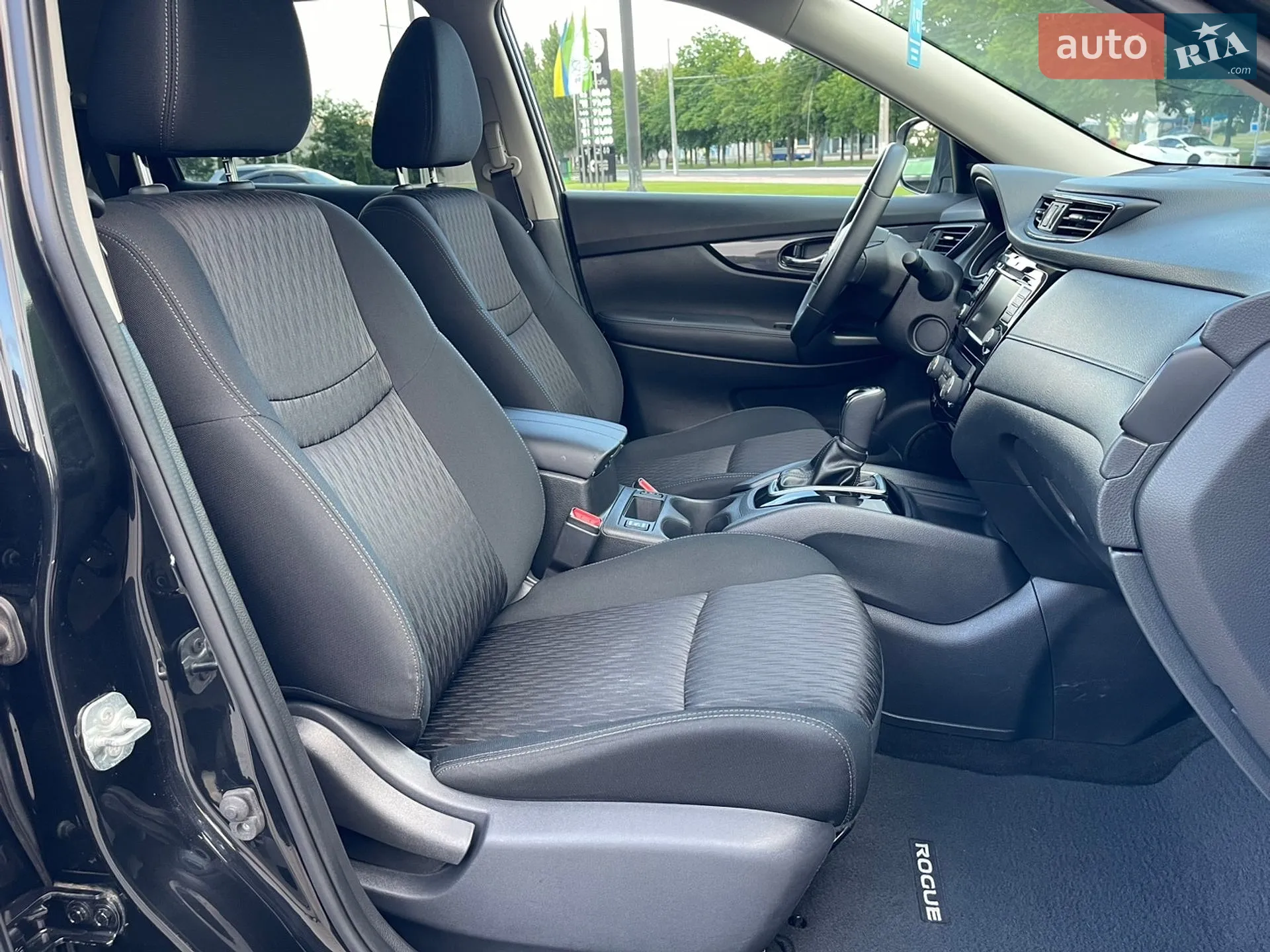 2018 Nissan Rogue - мініатюра 20