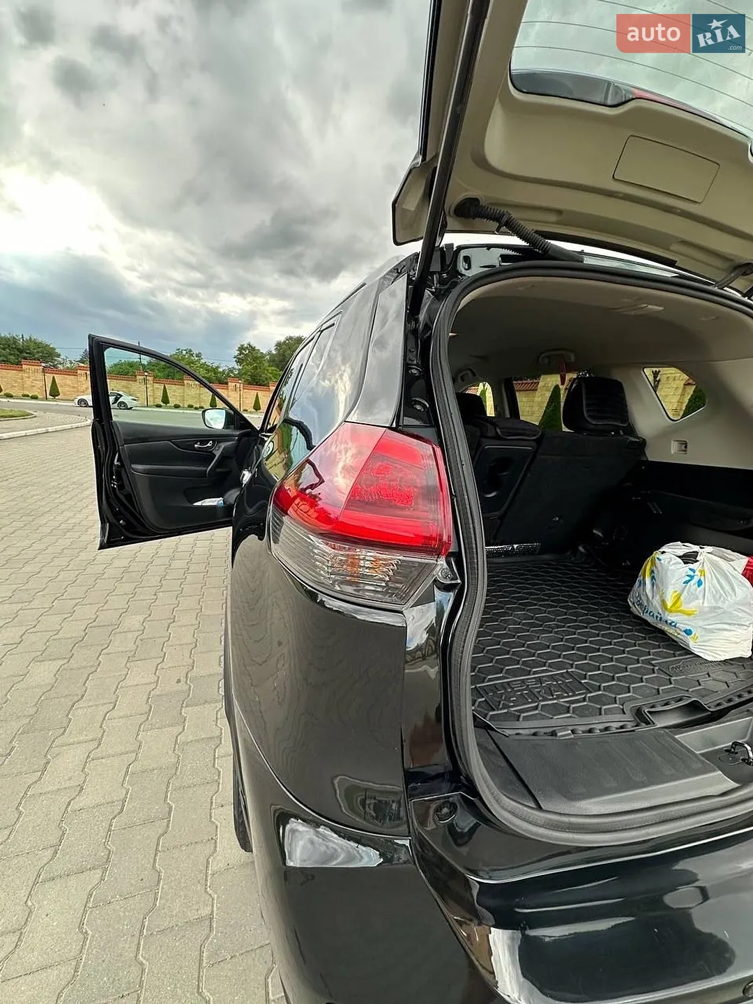 2018 Nissan Rogue - мініатюра 11